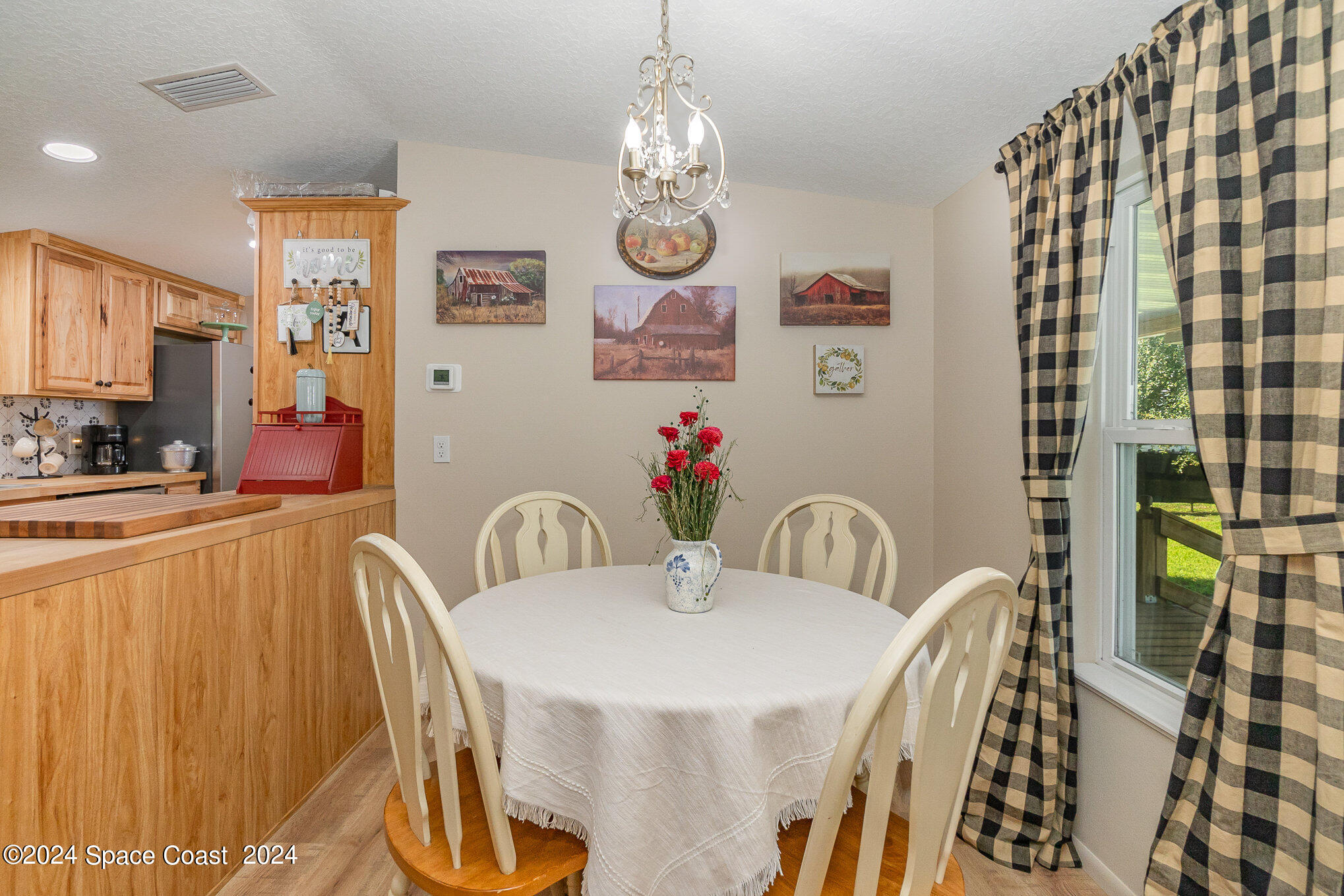 8110 Pine Ridge Trail