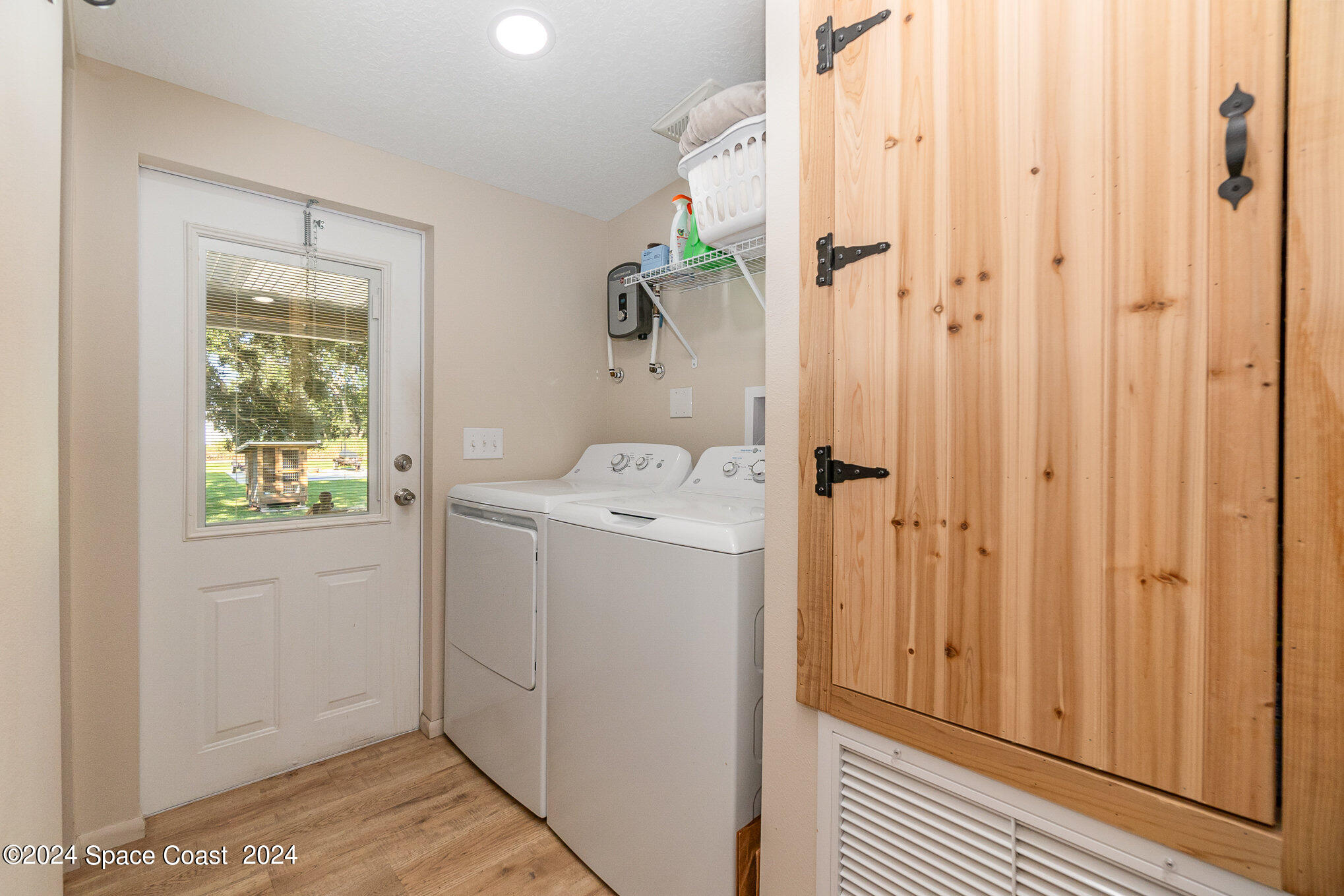 8110 Pine Ridge Trail