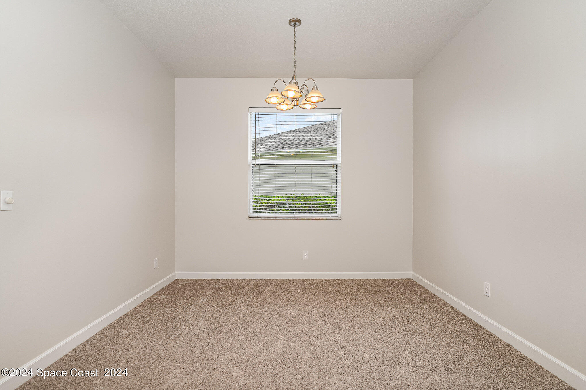 343 Gardendale Circle SE