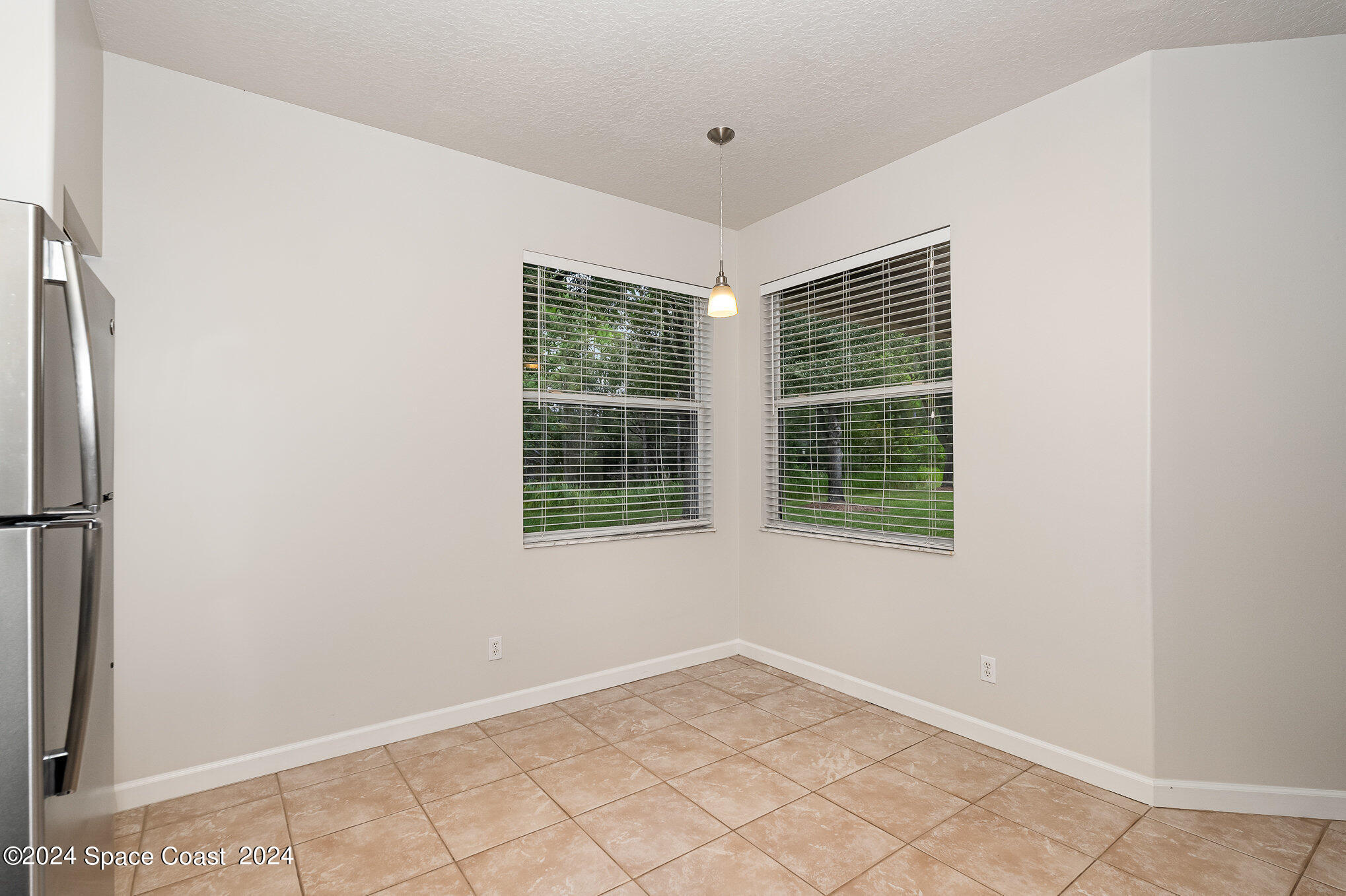 343 Gardendale Circle SE