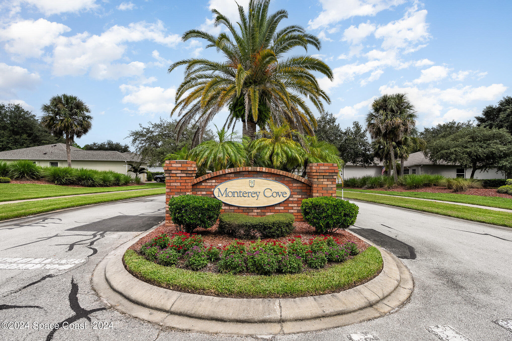343 Gardendale Circle SE
