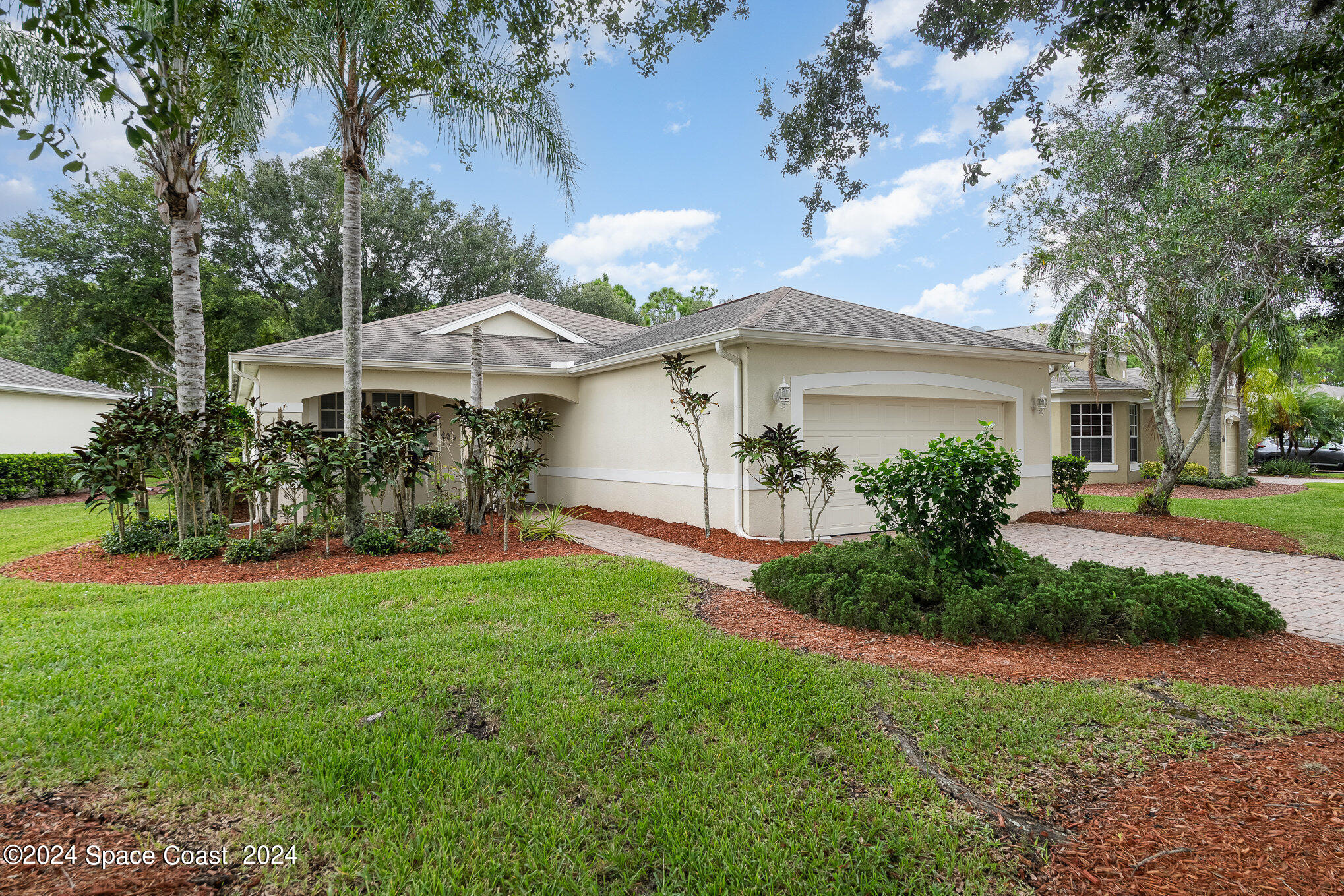 343 Gardendale Circle SE