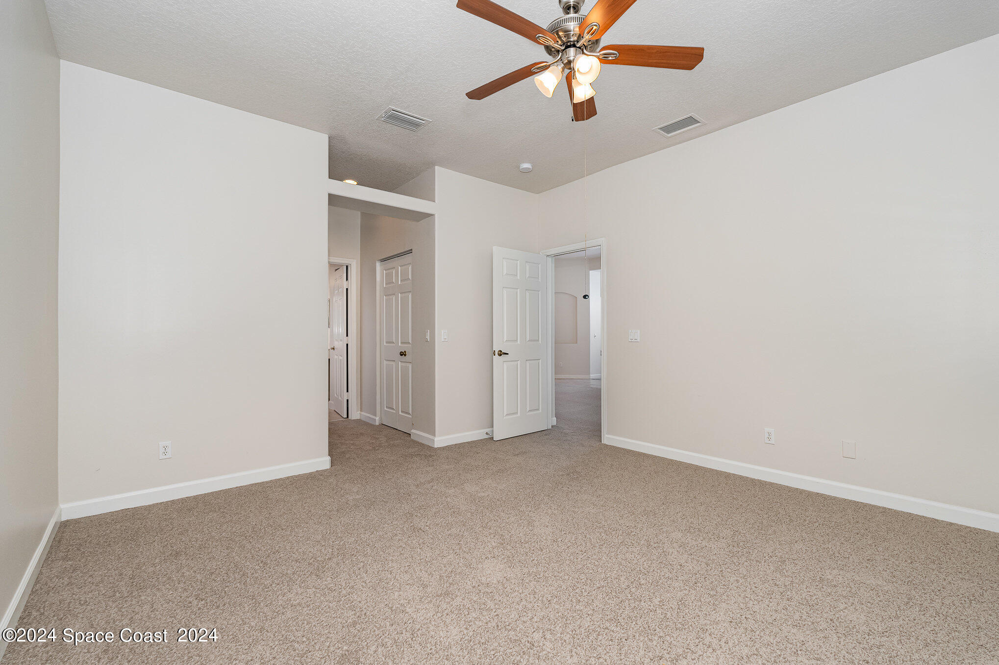 343 Gardendale Circle SE