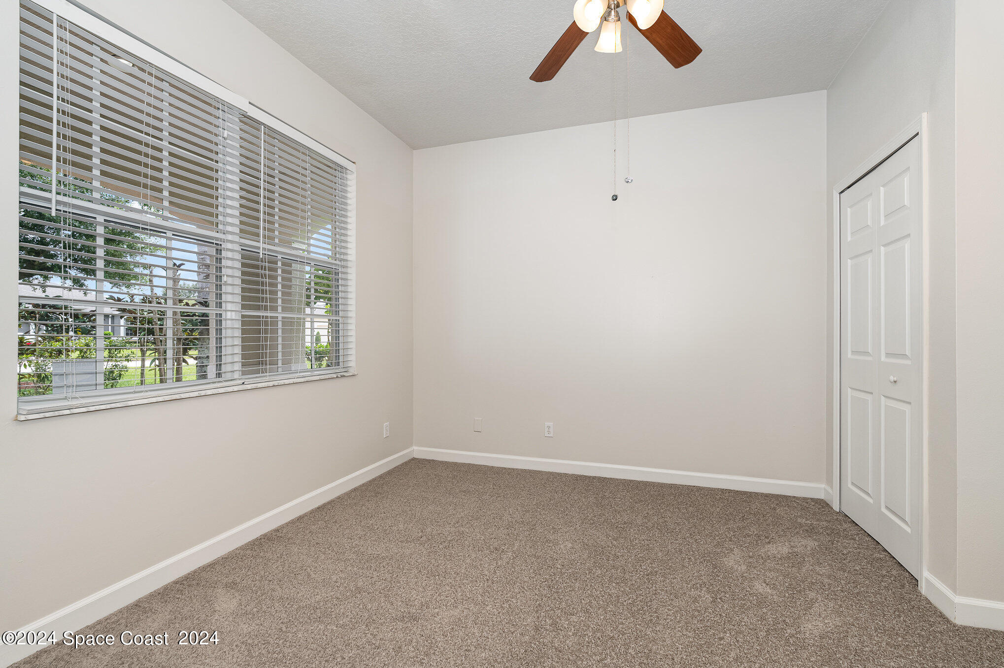 343 Gardendale Circle SE