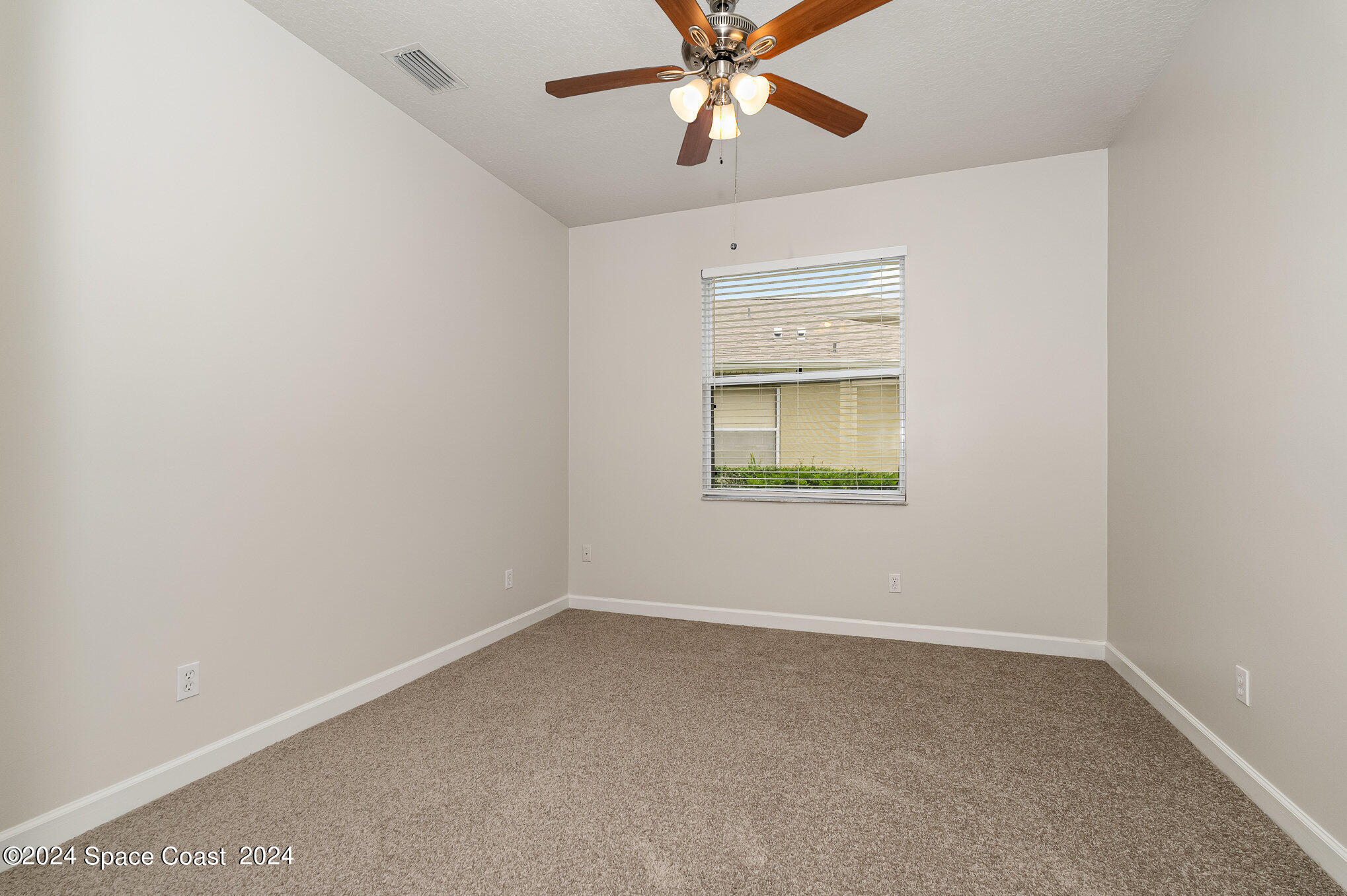 343 Gardendale Circle SE