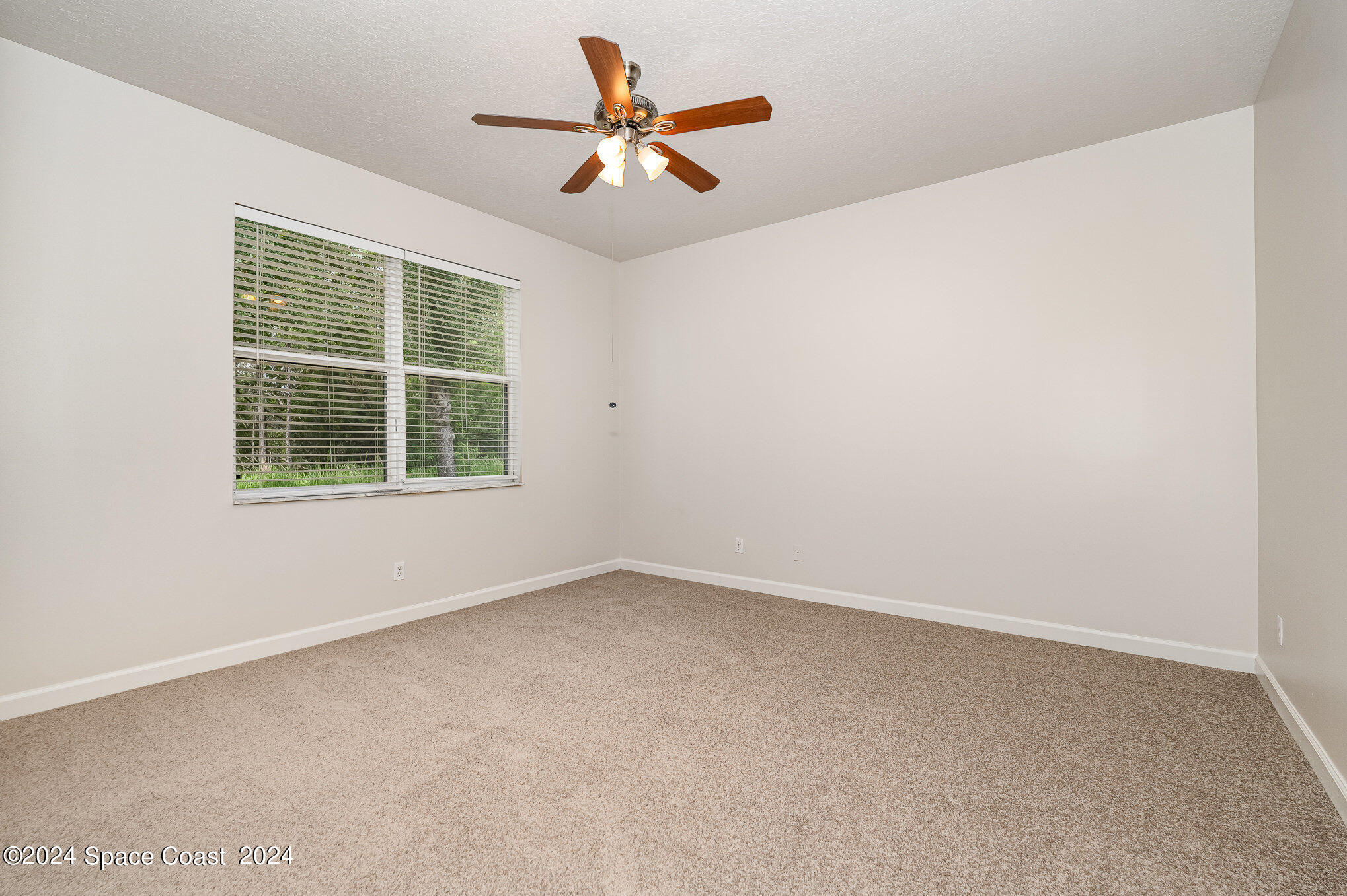 343 Gardendale Circle SE