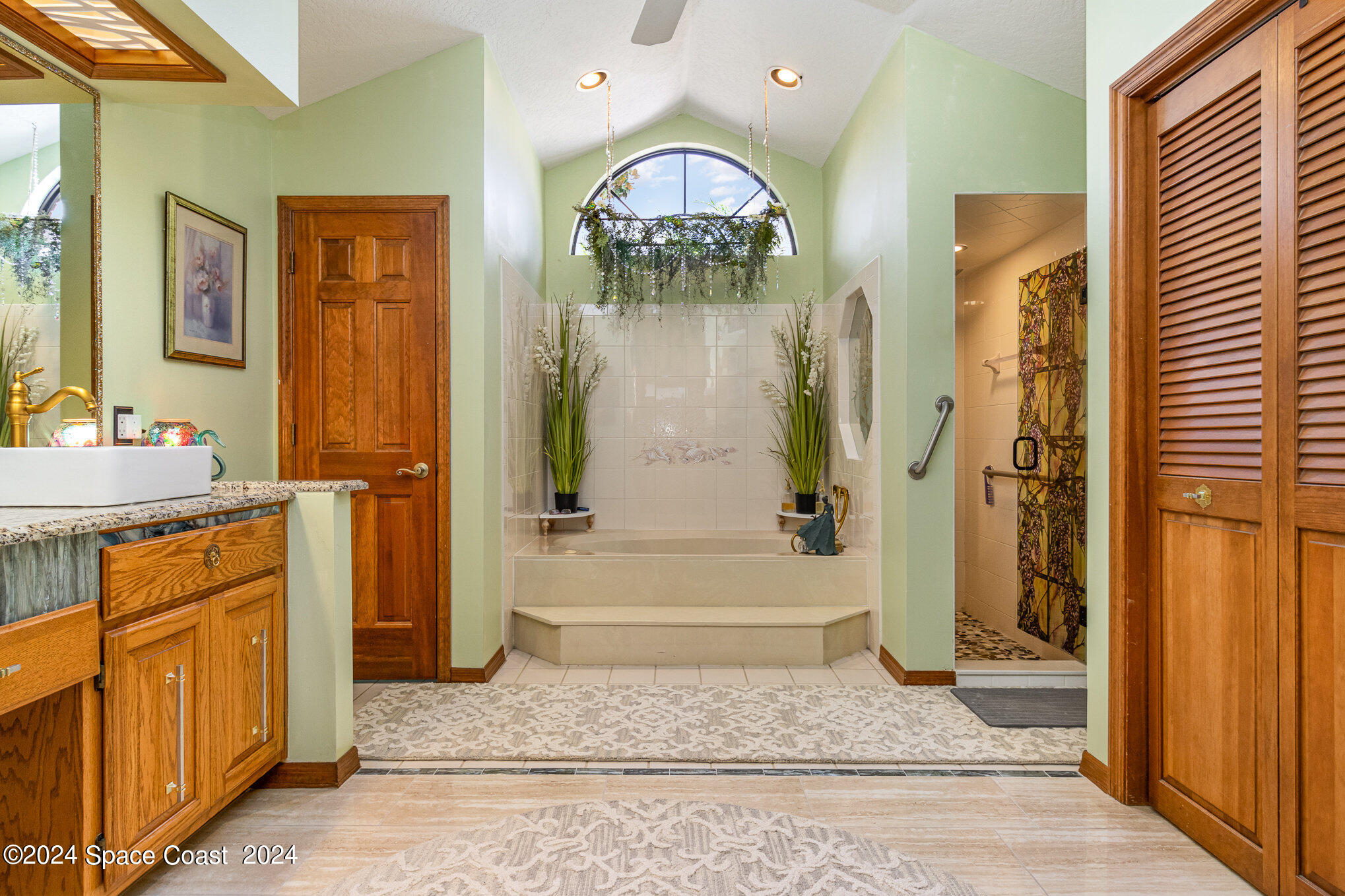 1042 Spanish Wells Drive