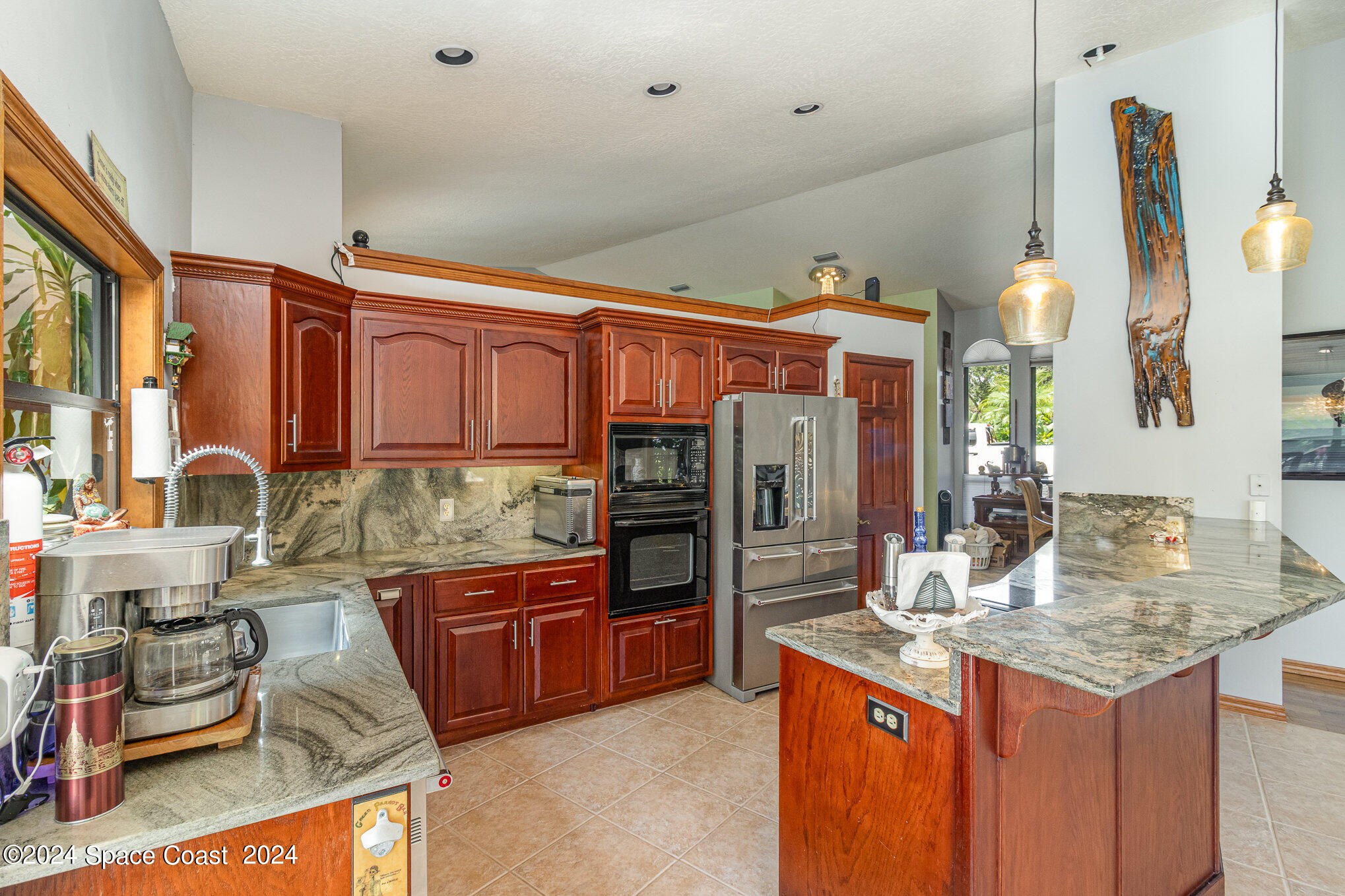 1042 Spanish Wells Drive