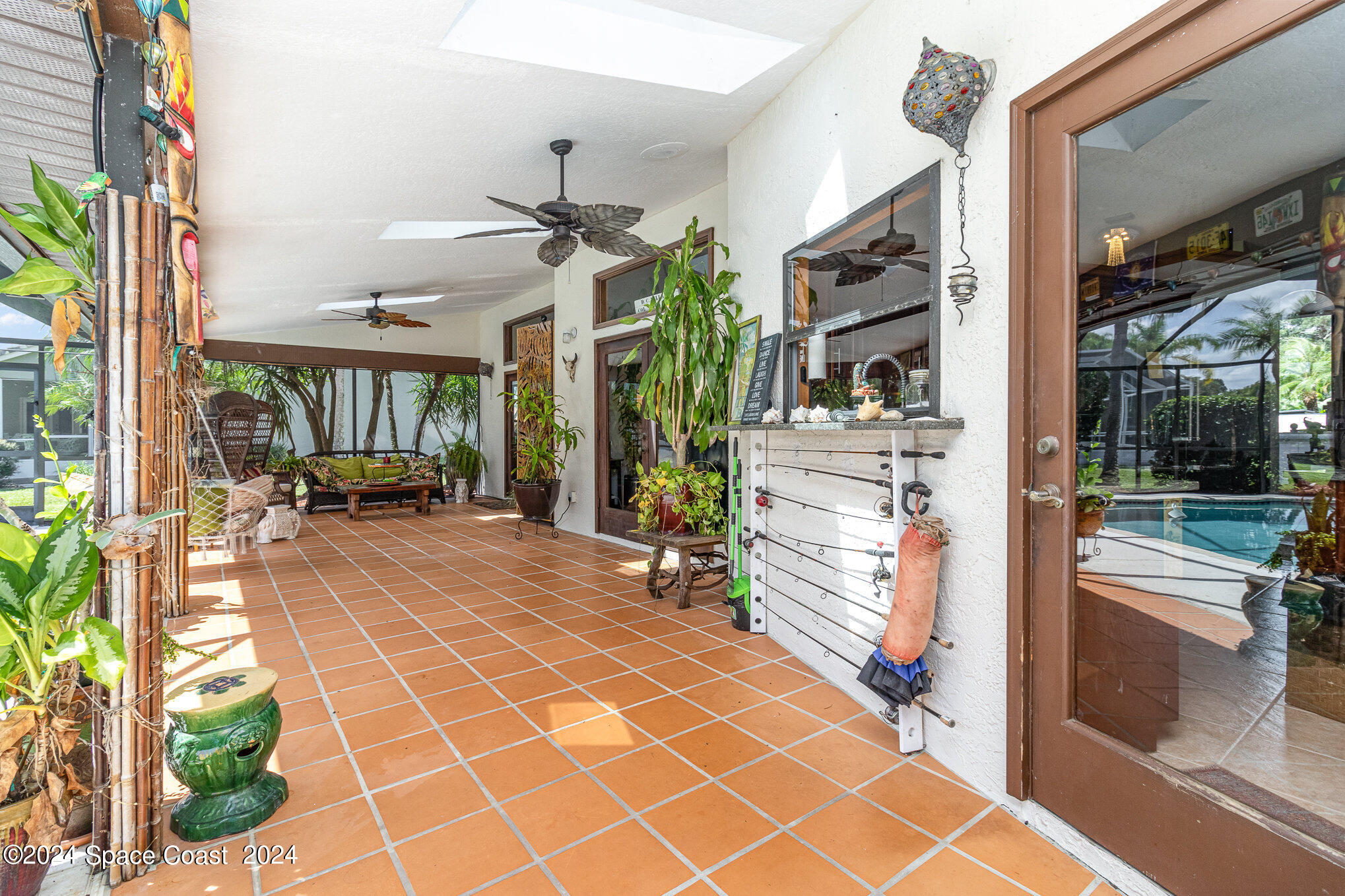 1042 Spanish Wells Drive
