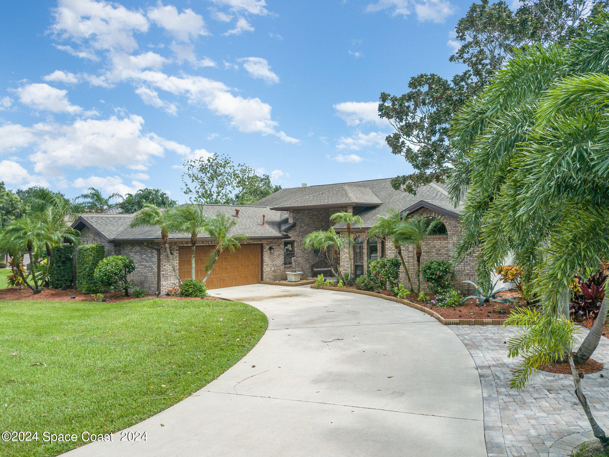 1042 Spanish Wells Drive