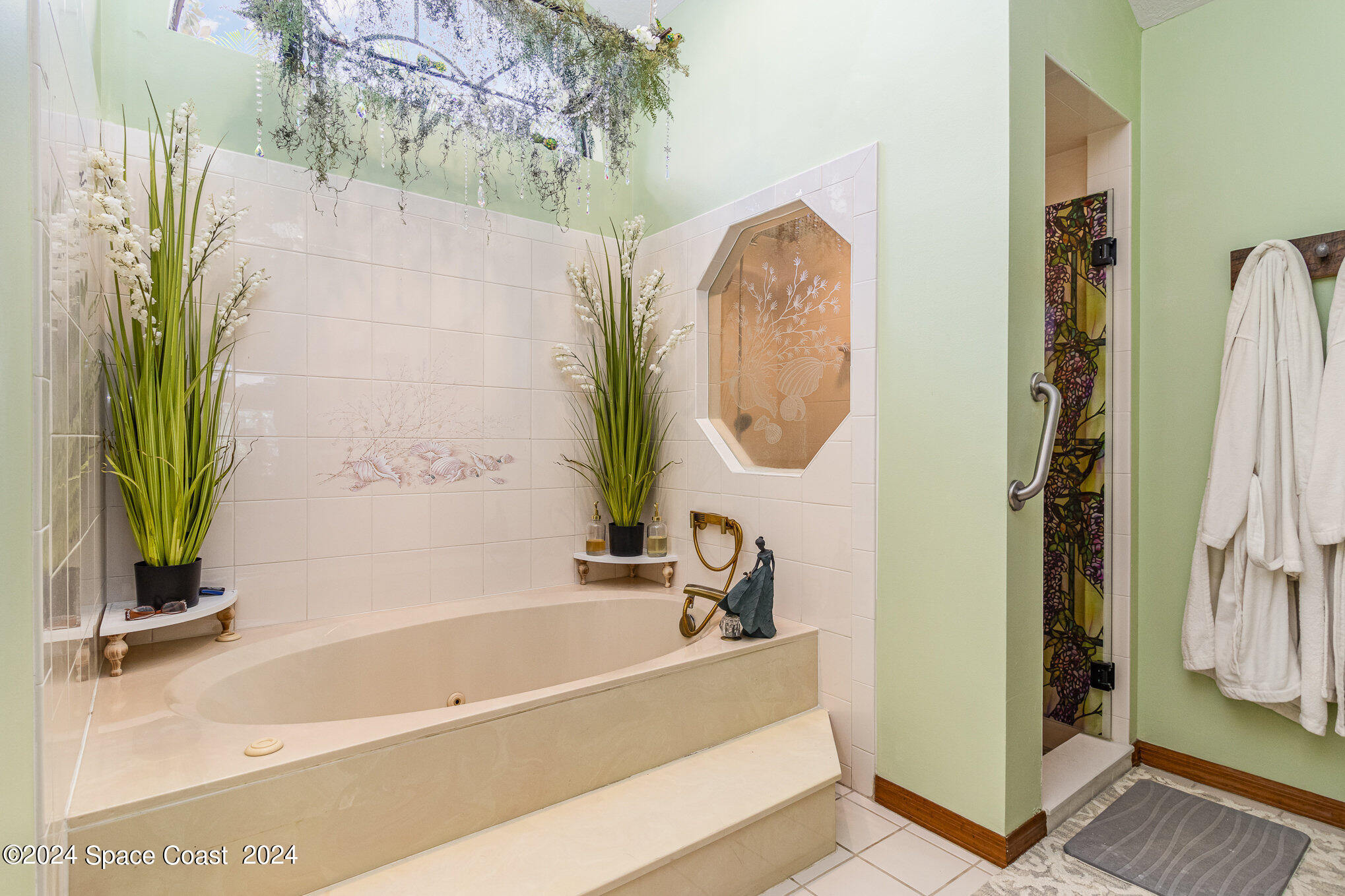 1042 Spanish Wells Drive