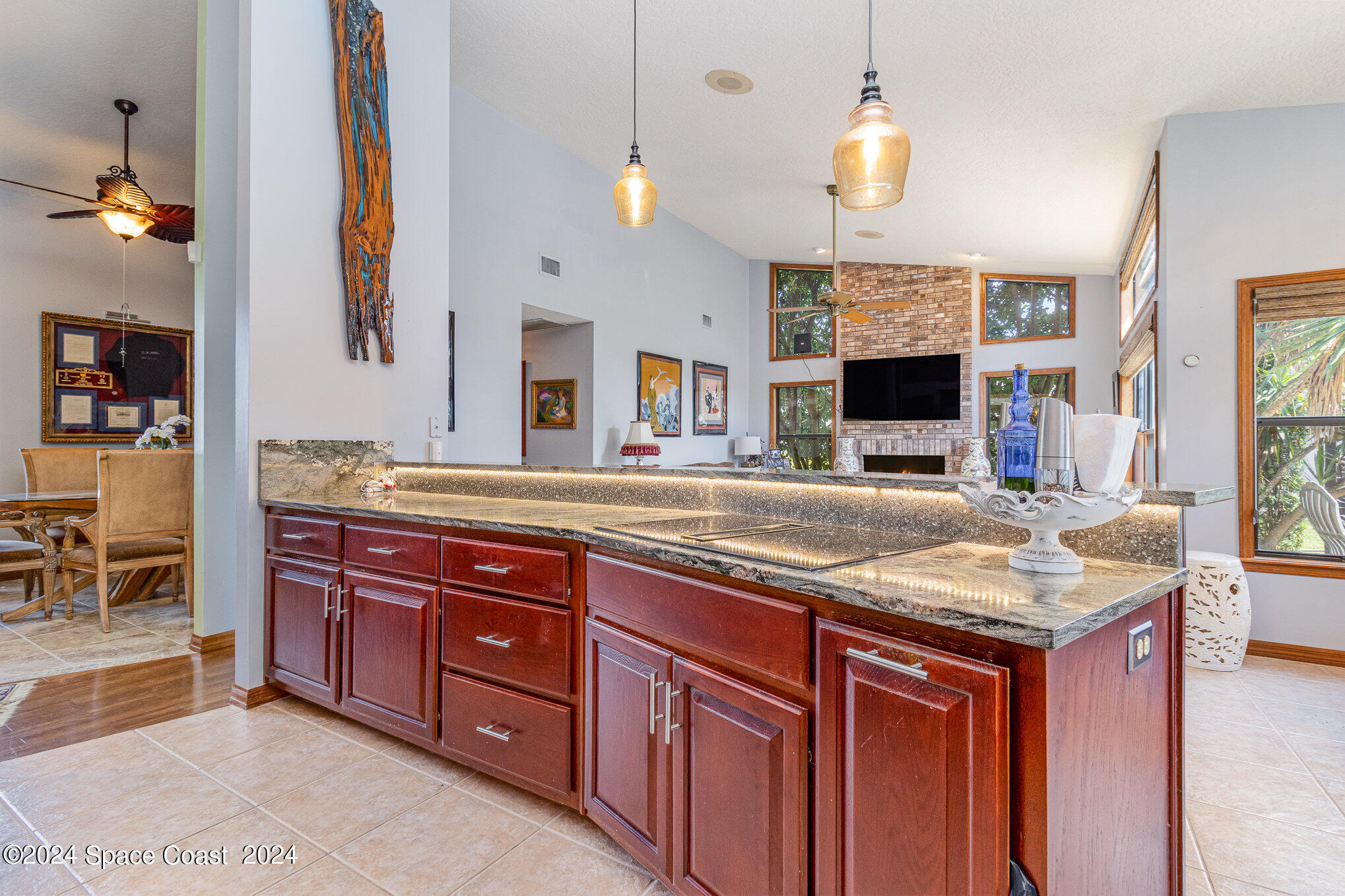 1042 Spanish Wells Drive
