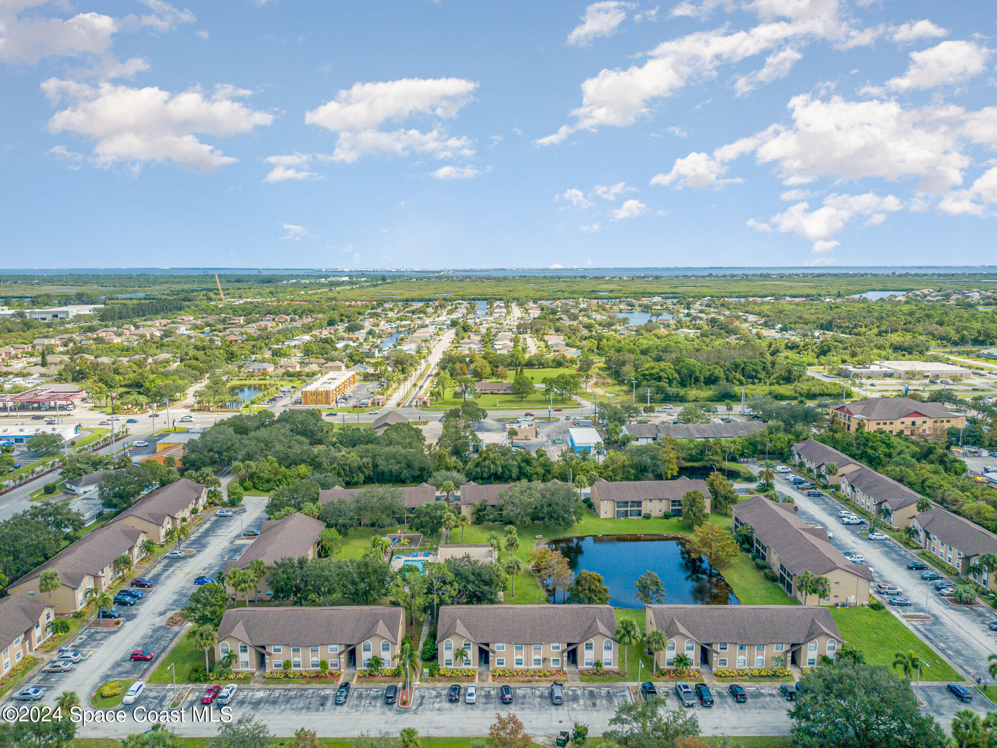 280 Spring Drive, 4