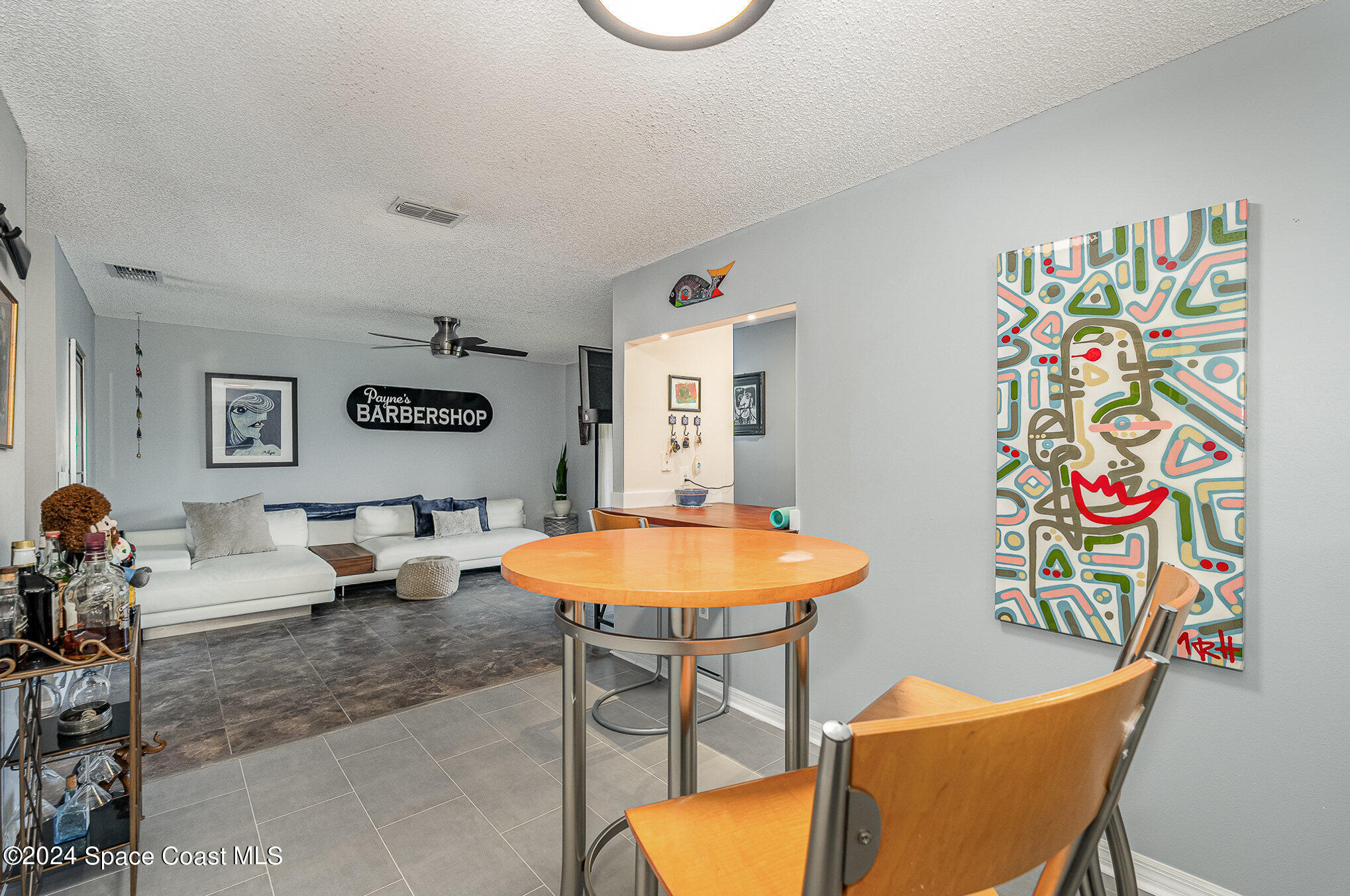 280 Spring Drive, 4
