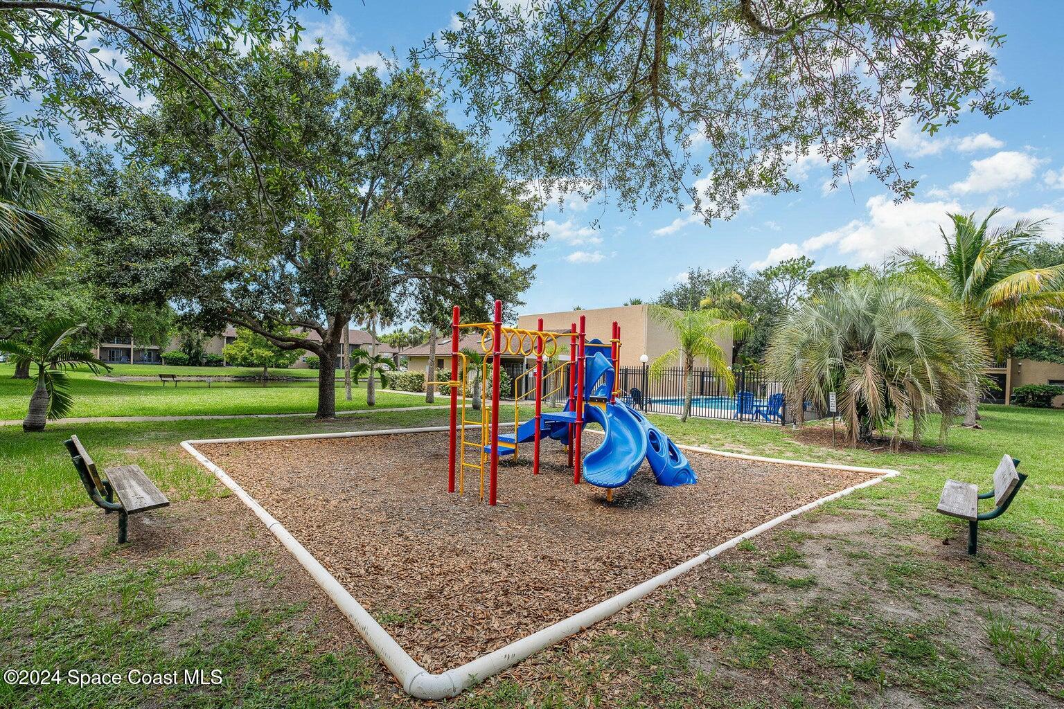 280 Spring Drive, 4