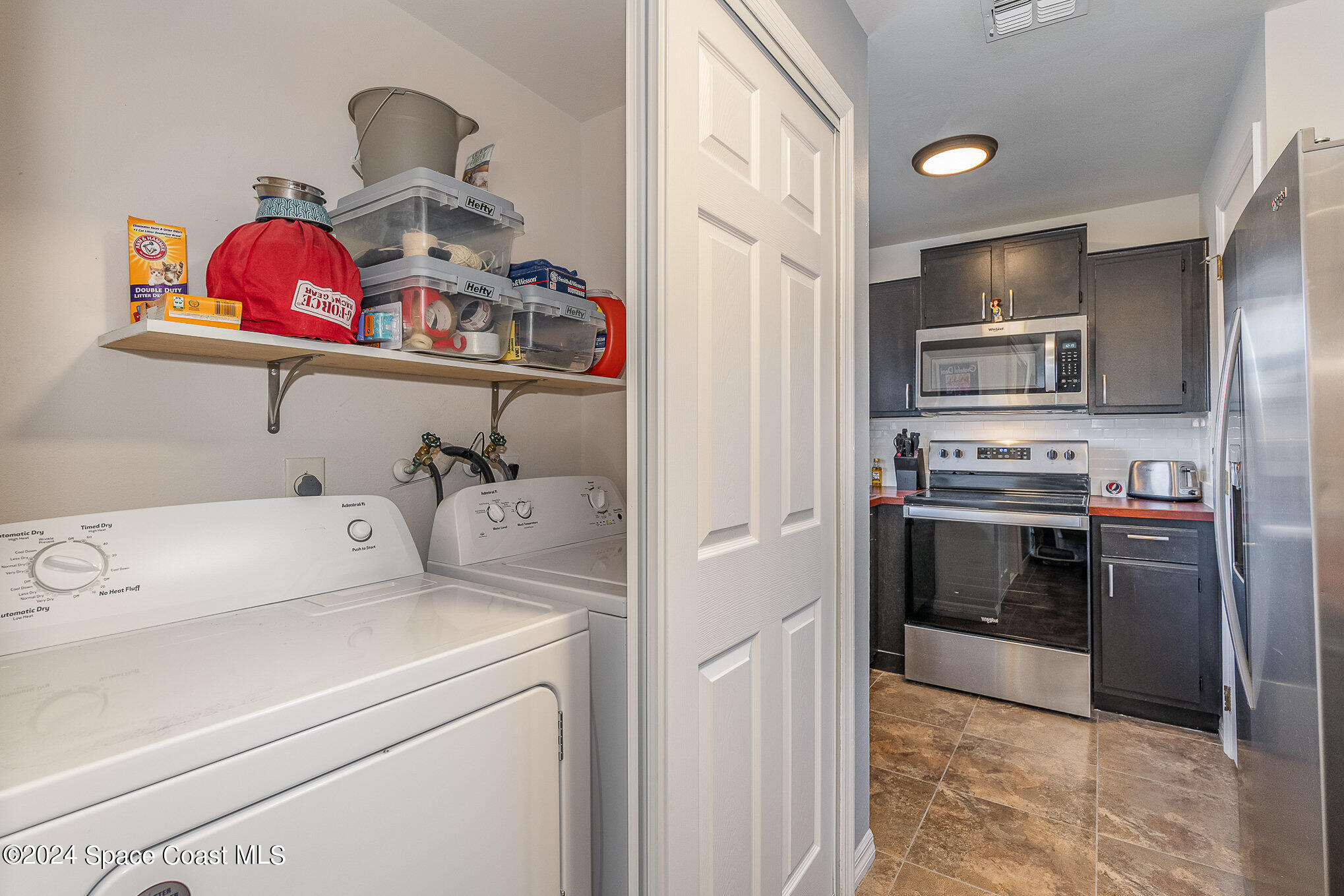 280 Spring Drive, 4
