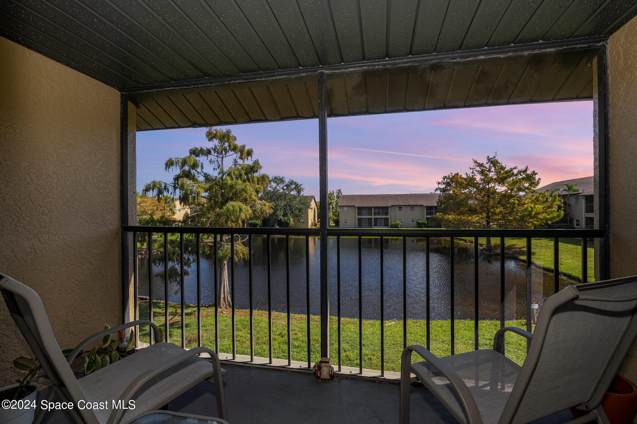 280 Spring Drive, 4