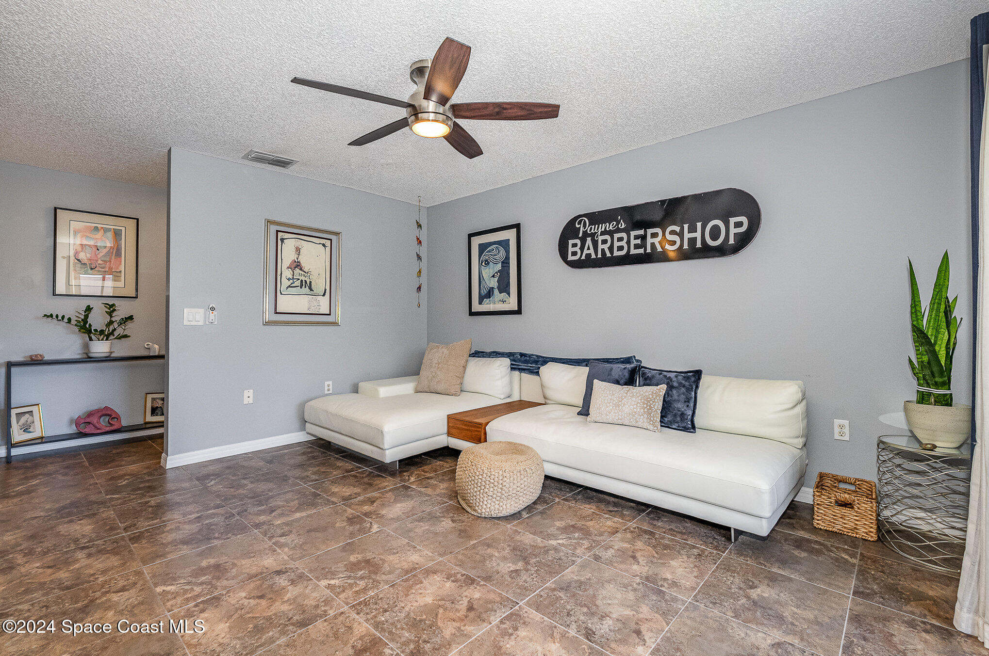 280 Spring Drive, 4