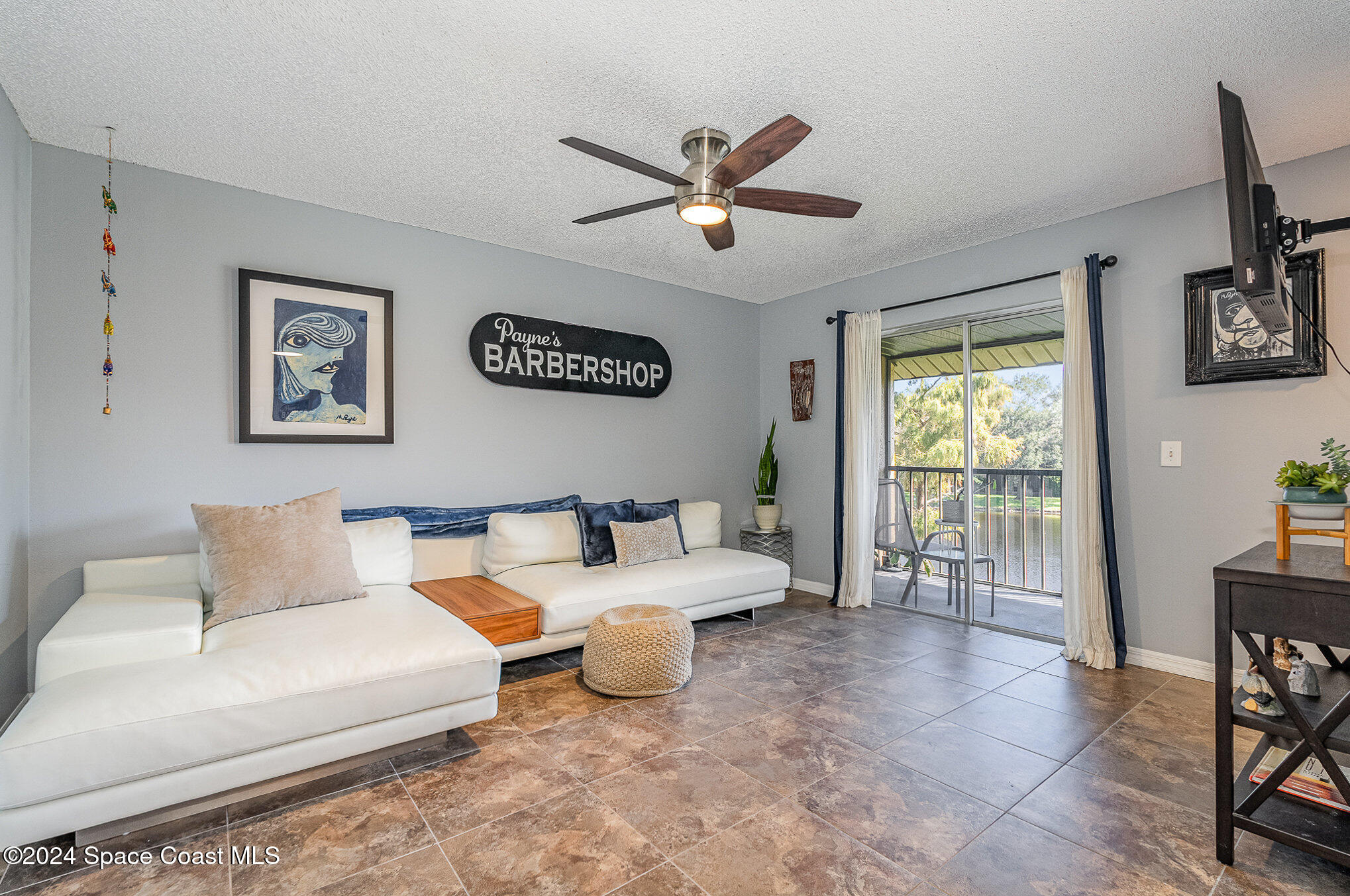 280 Spring Drive, 4