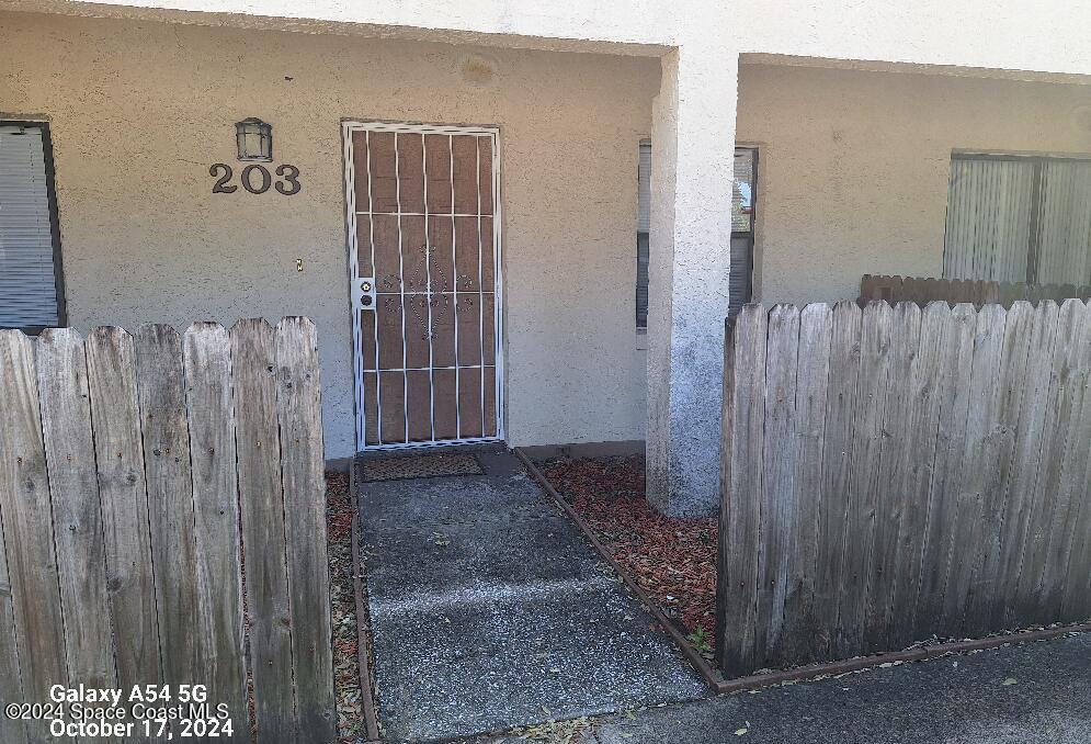 203 Olmstead Drive W, 203