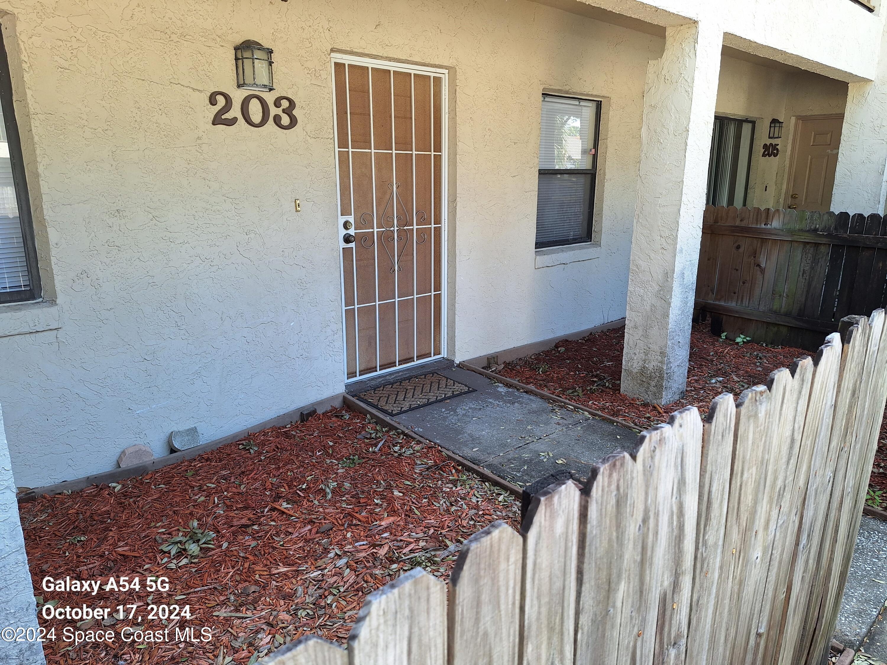 203 Olmstead Drive W, 203