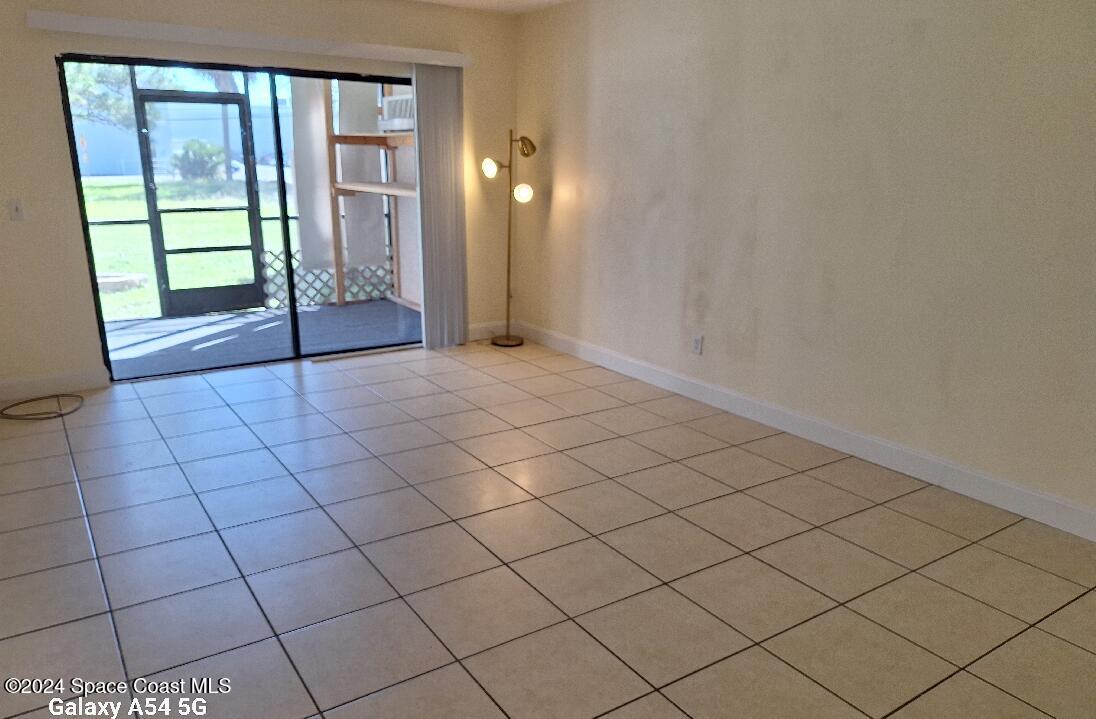 203 Olmstead Drive W, 203