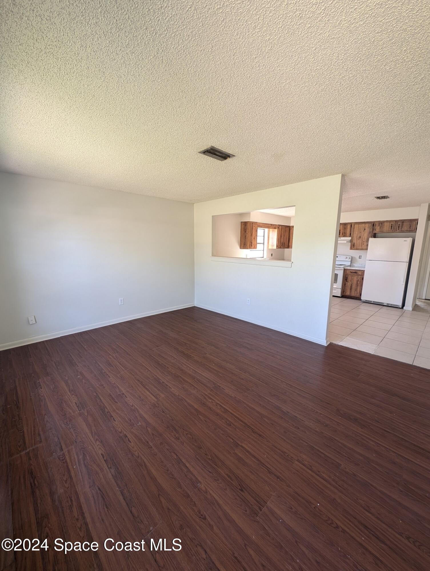 110 W Towne Place