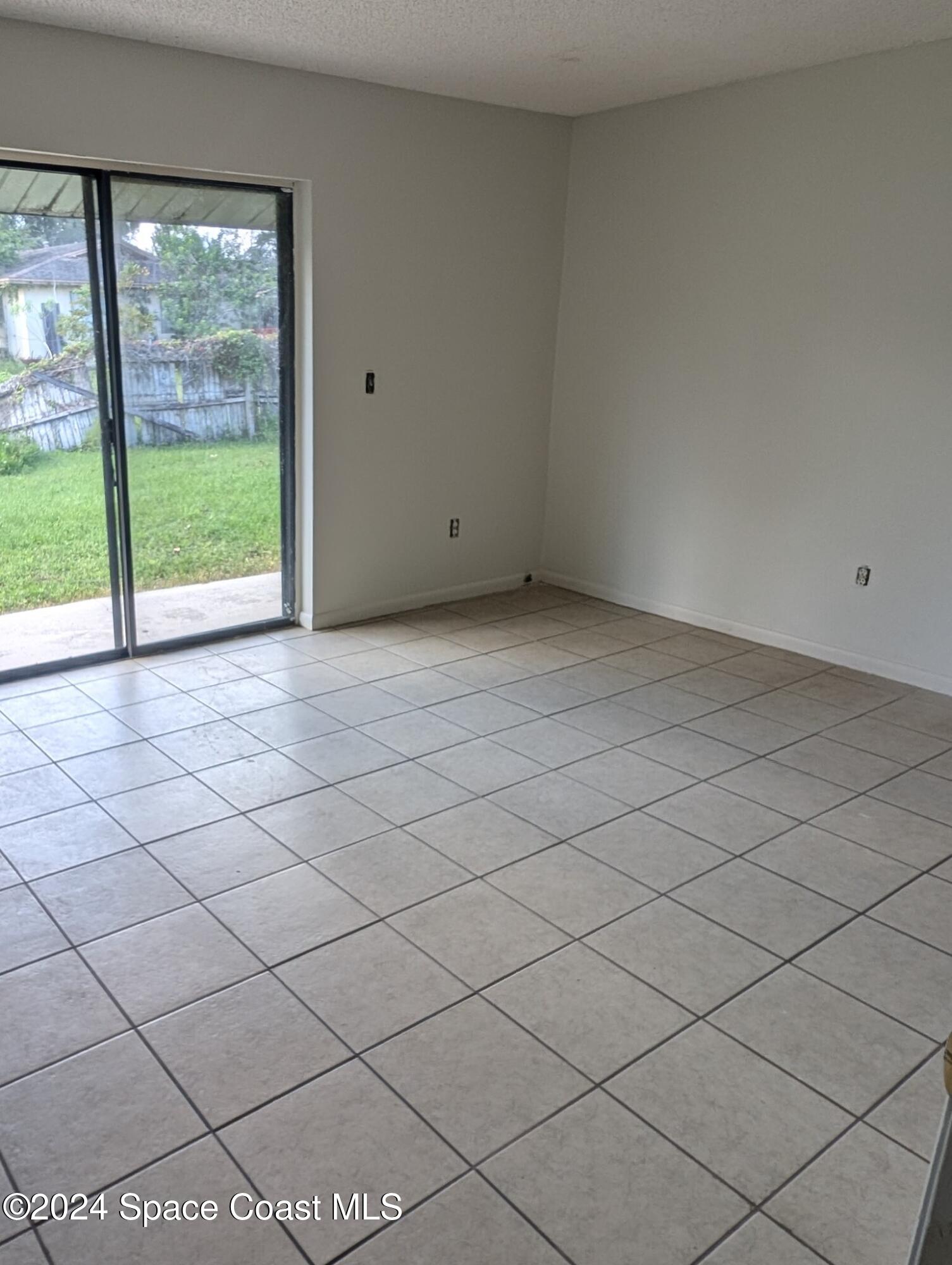 110 W Towne Place