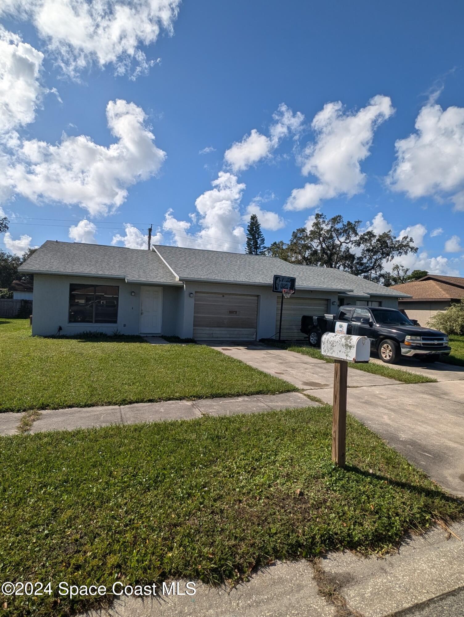 110 W Towne Place