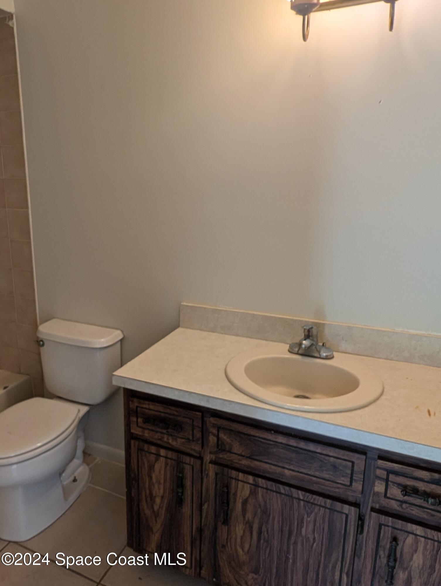 110 W Towne Place