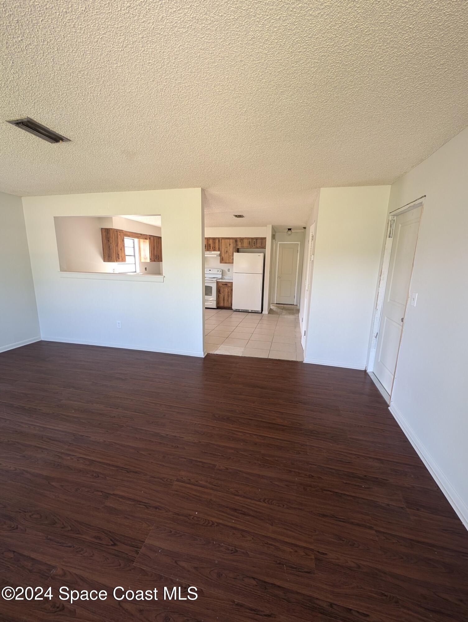 110 W Towne Place