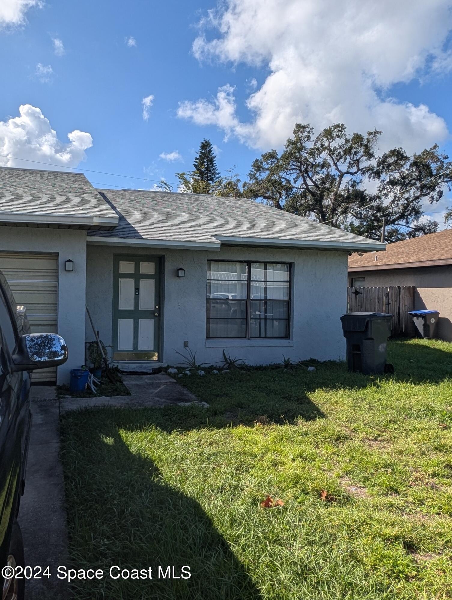 110 W Towne Place