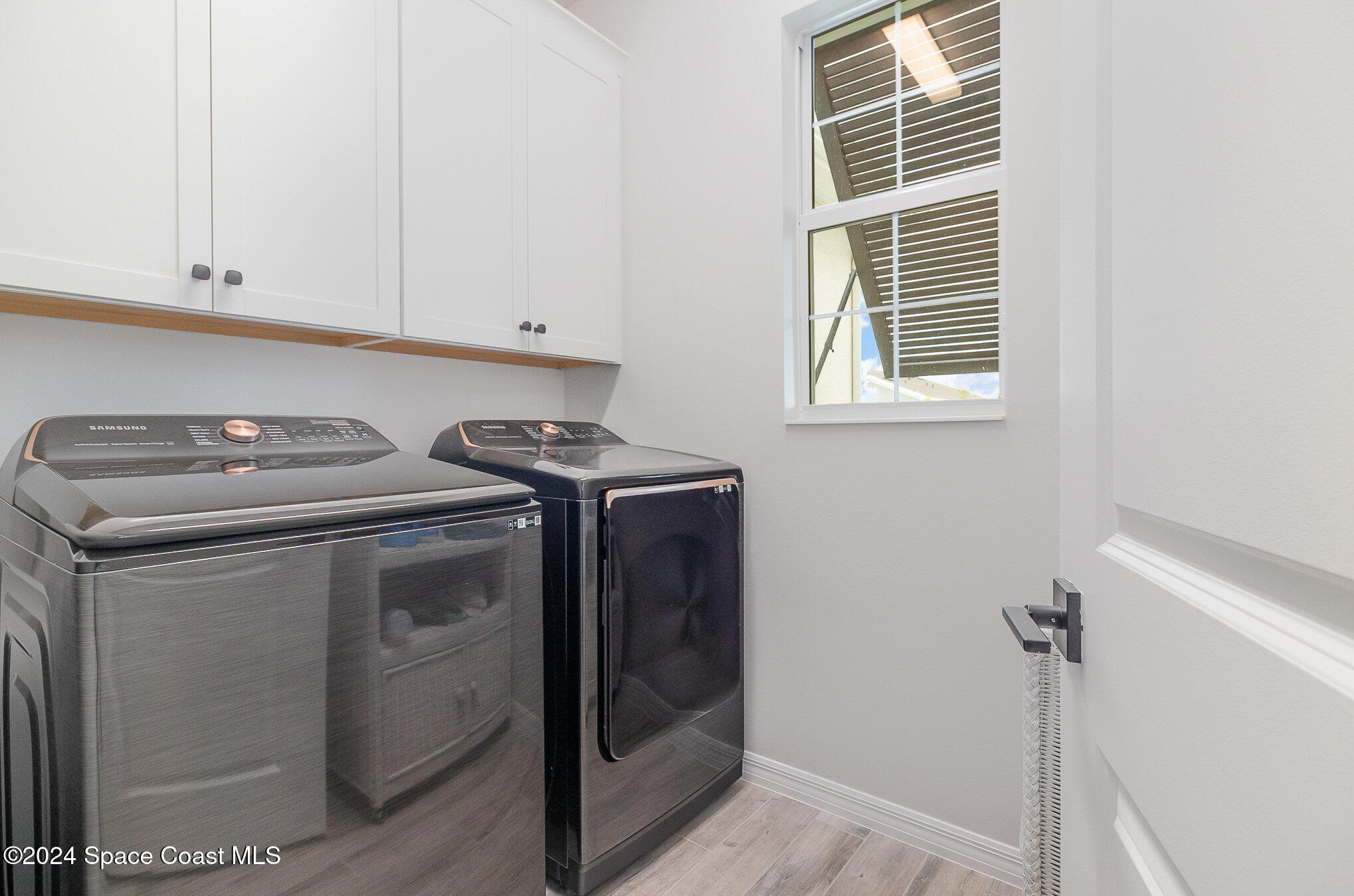 2406 Kamin Drive