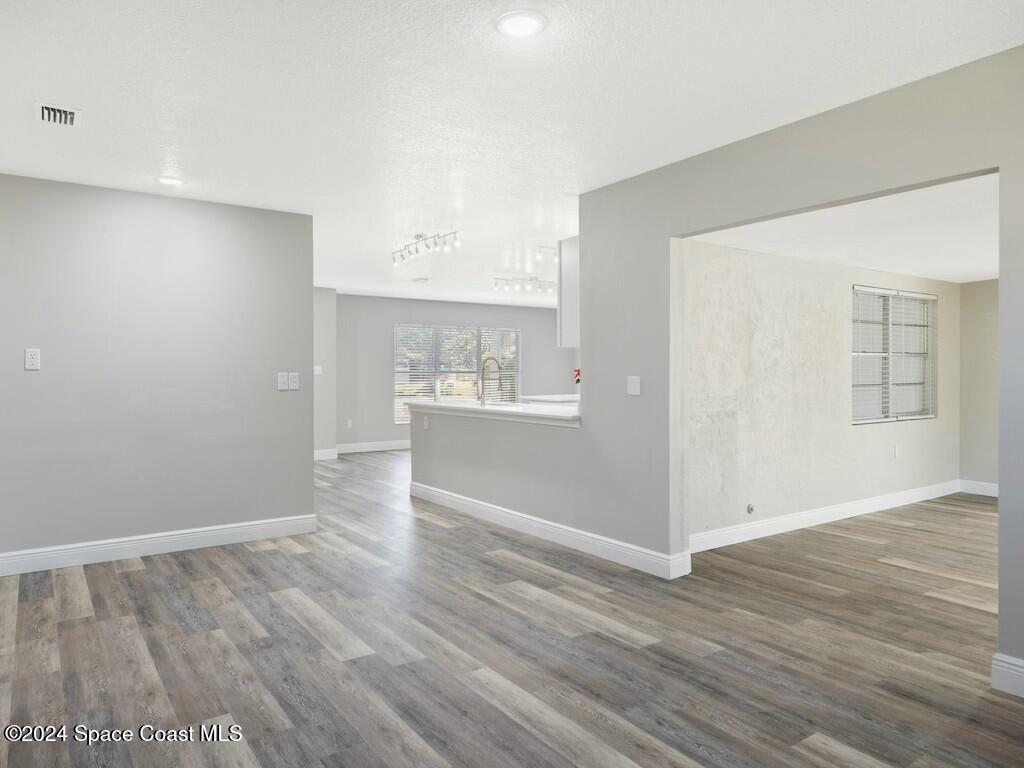 1210 Green Court SE