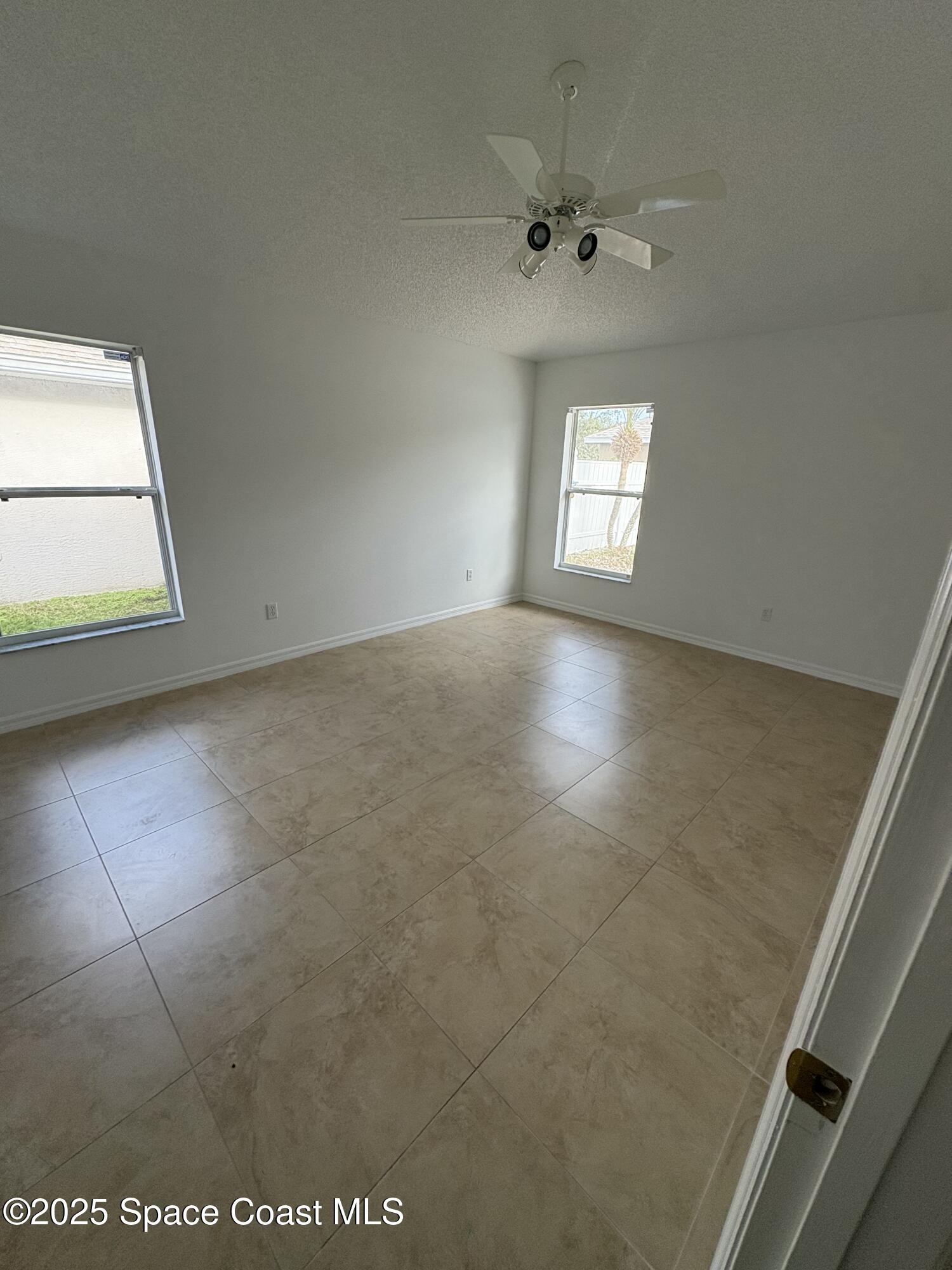 2921 Stratford Pointe Drive