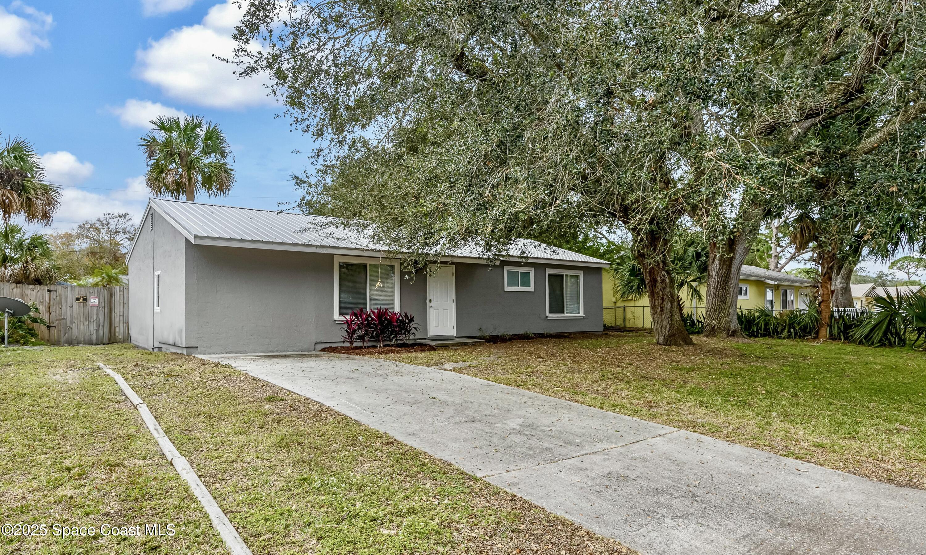 905 Galleon Street