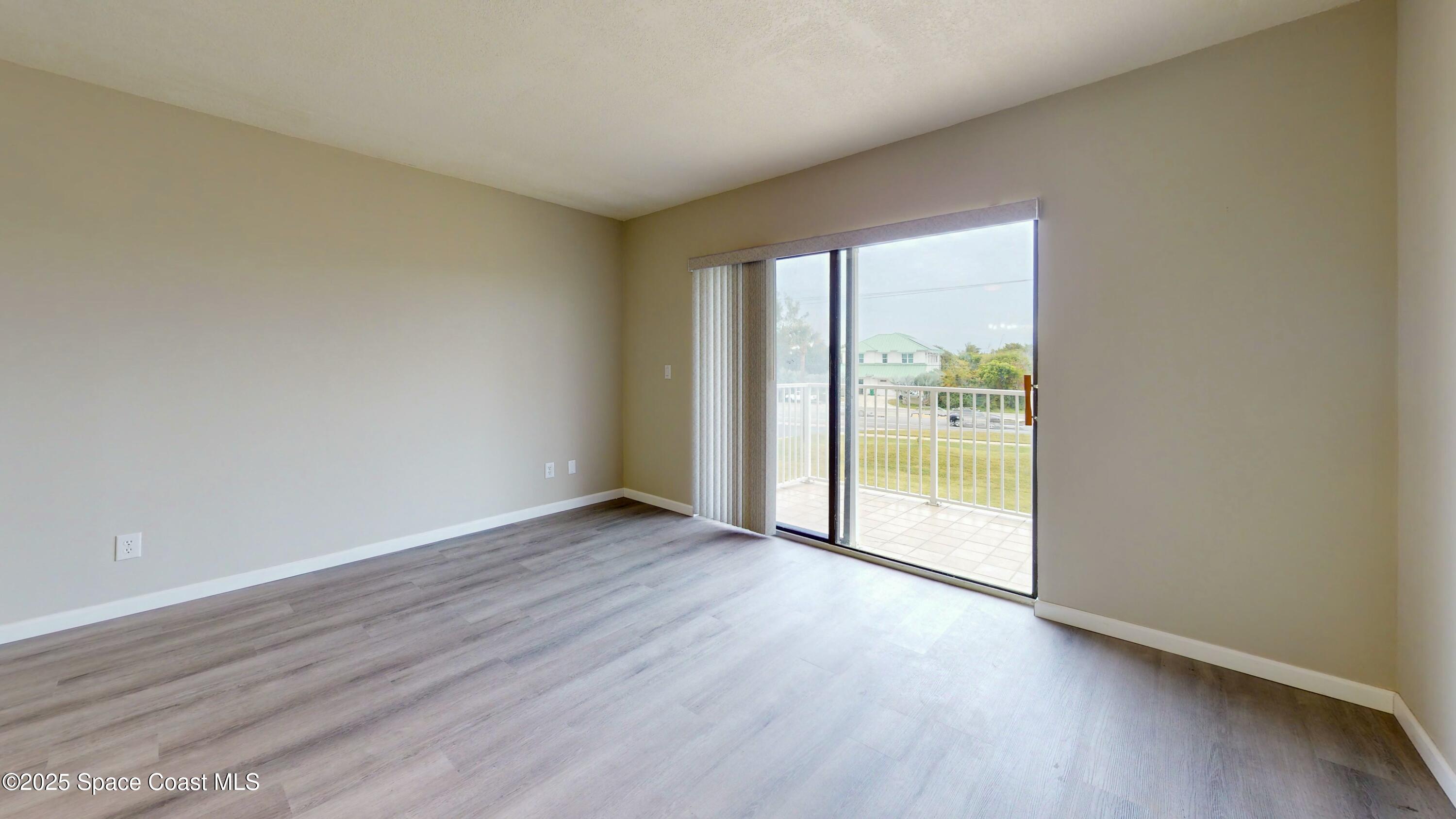 2160 N Highway A1a, 303
