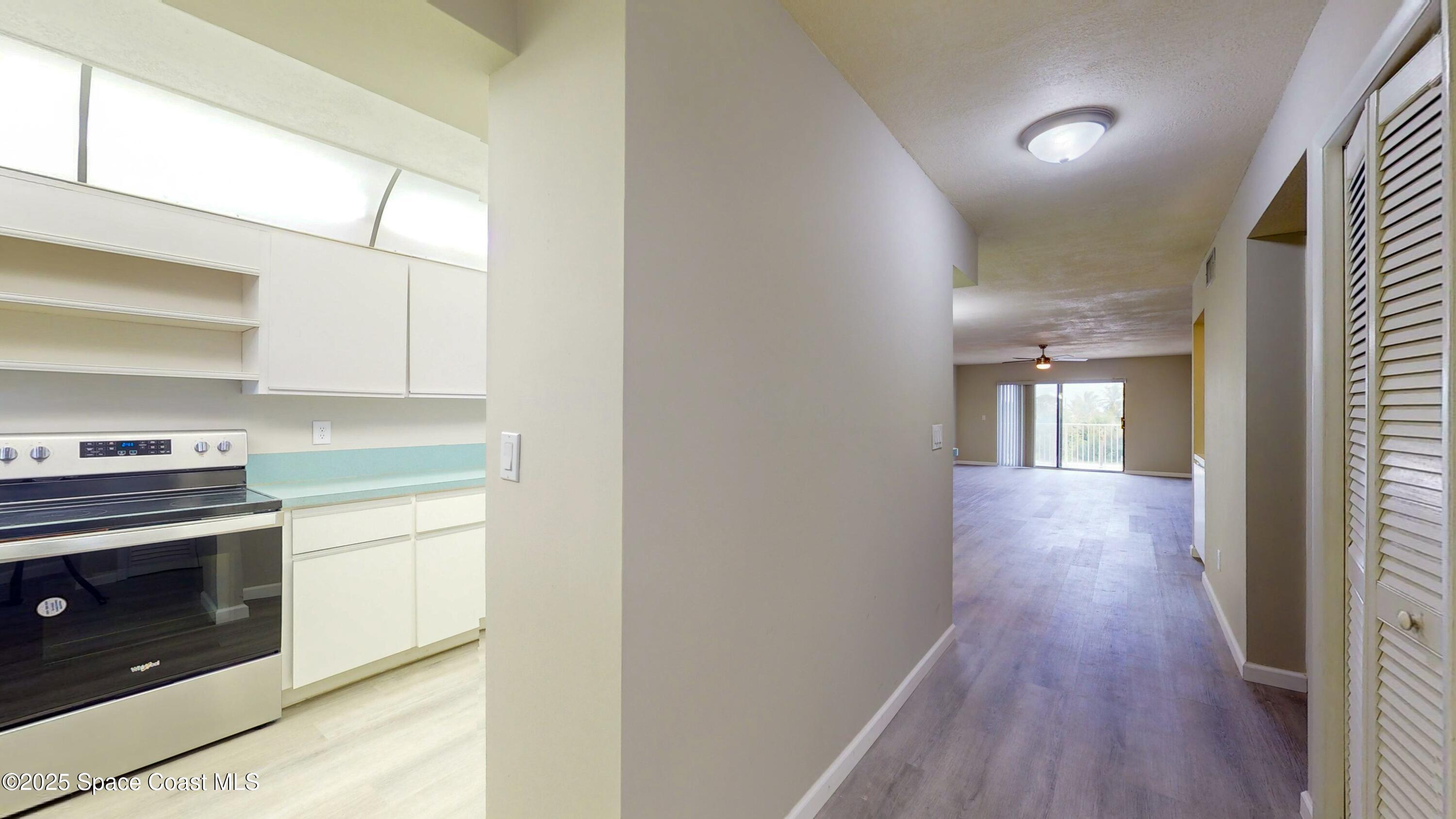 2160 N Highway A1a, 303