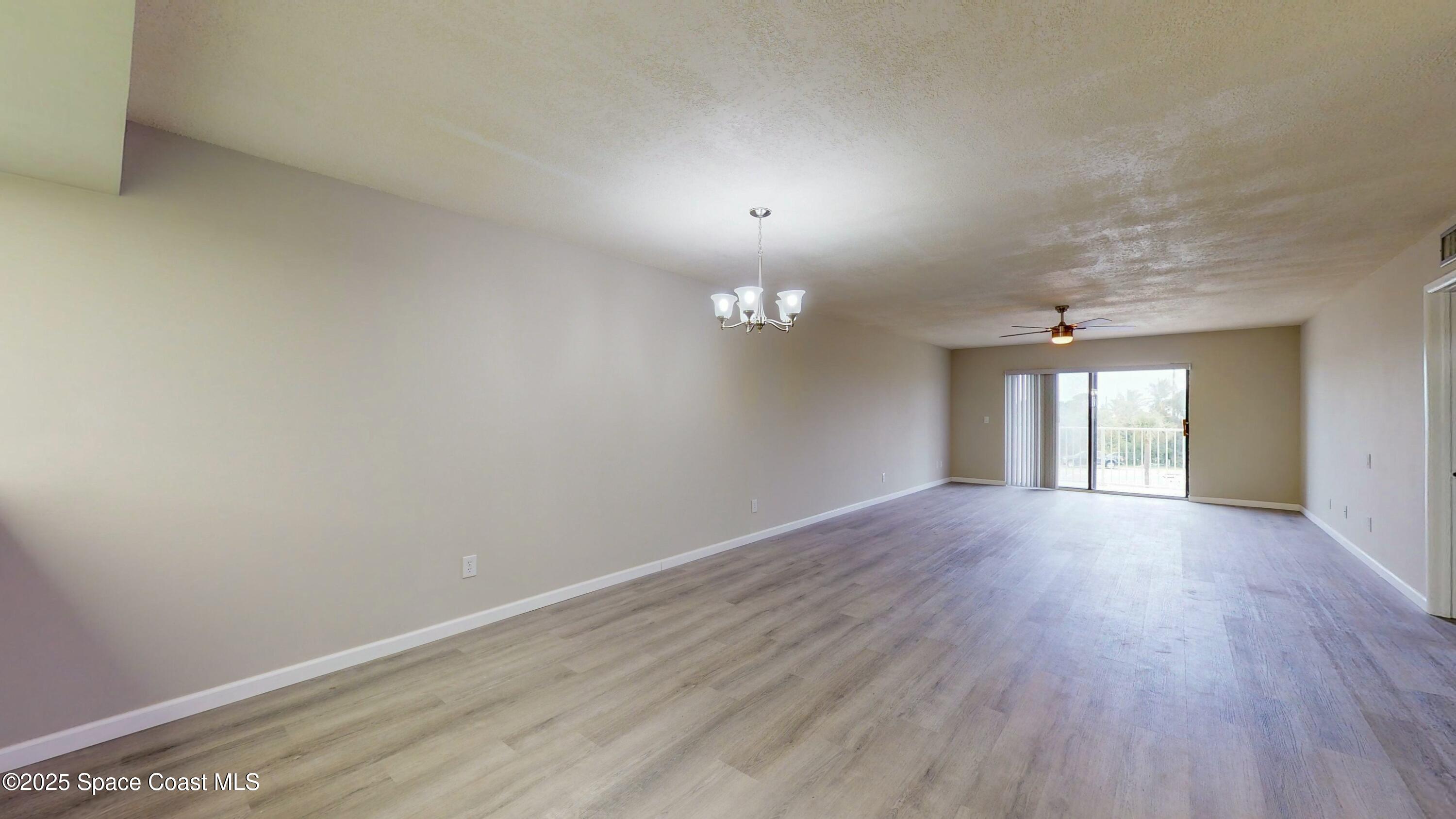 2160 N Highway A1a, 303
