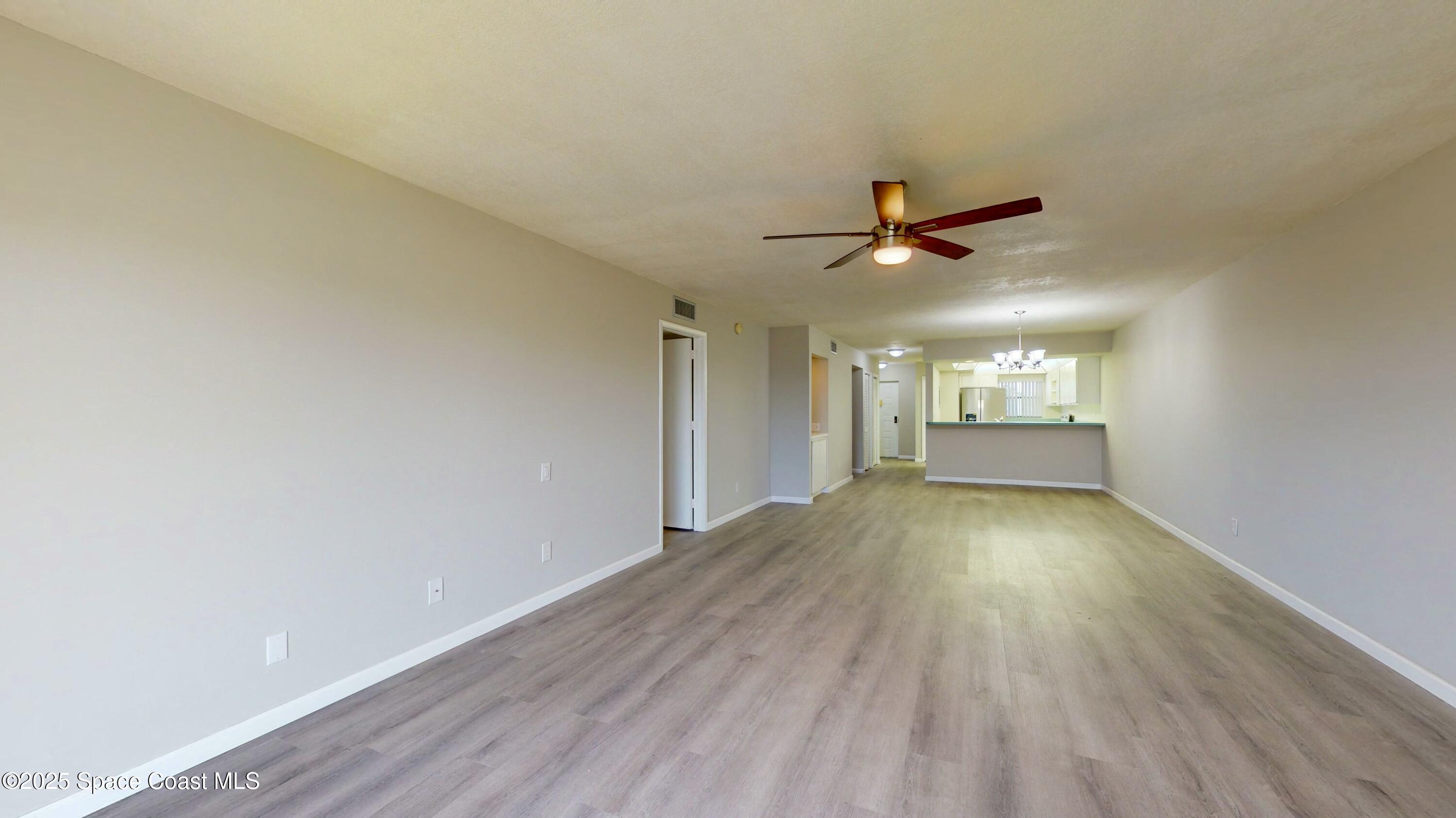 2160 N Highway A1a, 303