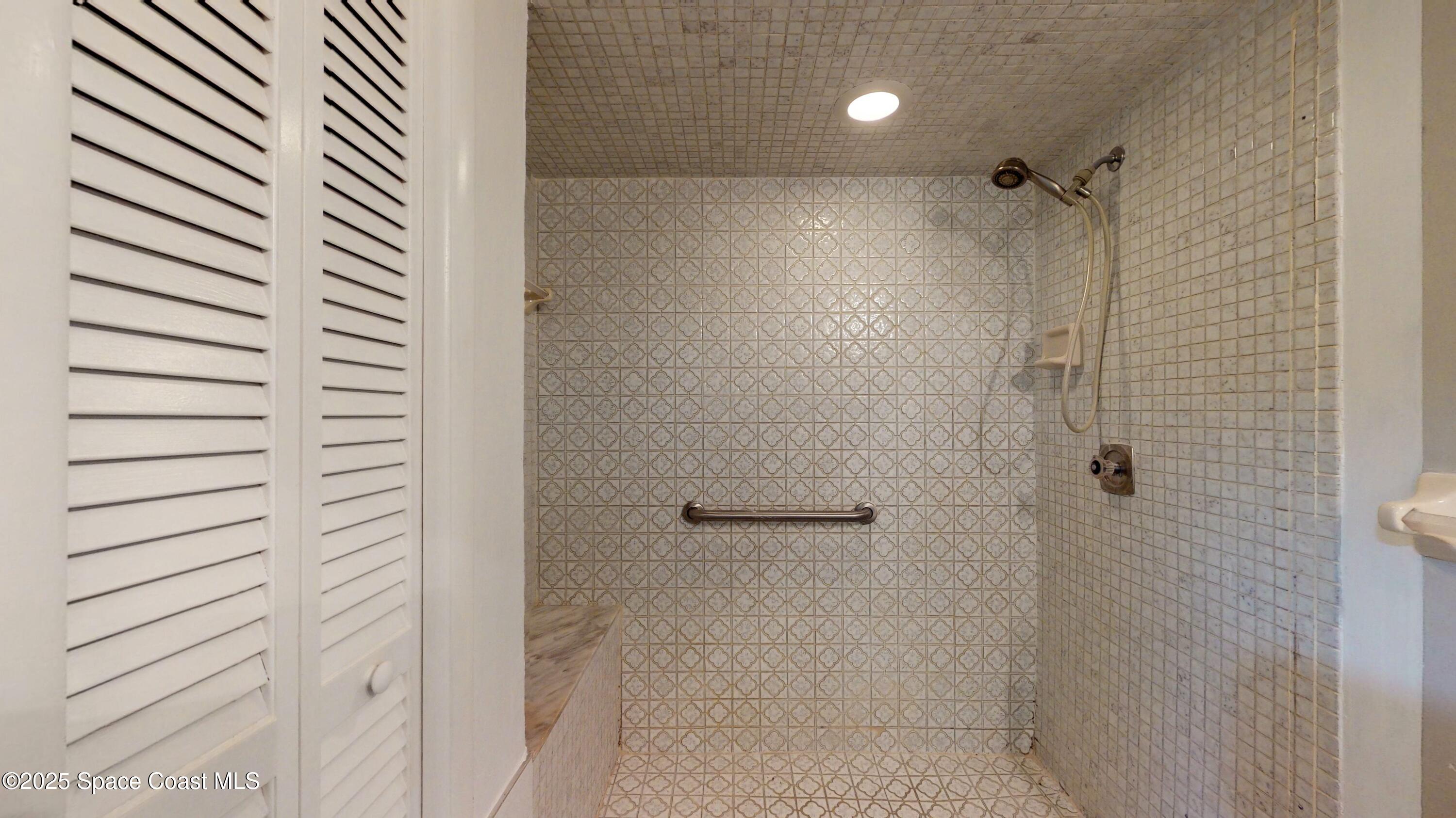 2160 N Highway A1a, 303