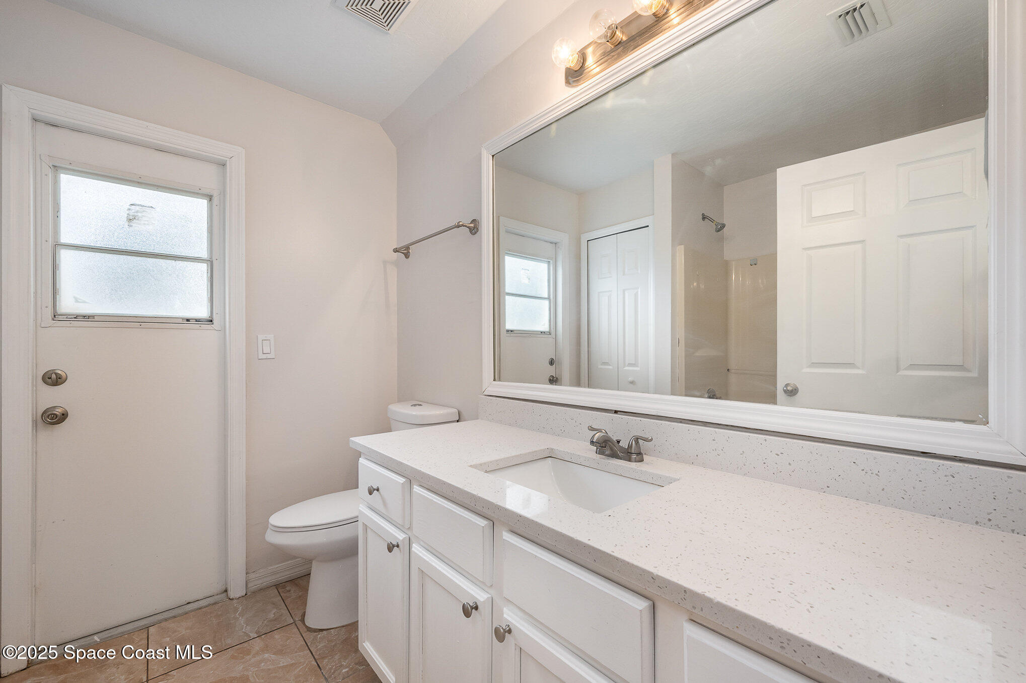 1013 Locust Avenue NW