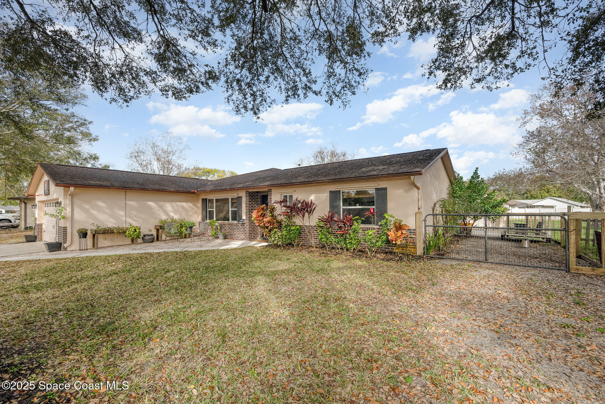 3734 Crossbow Drive