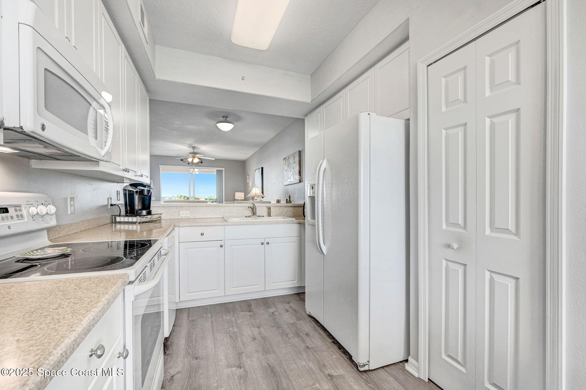 6858 Toland Drive, 305