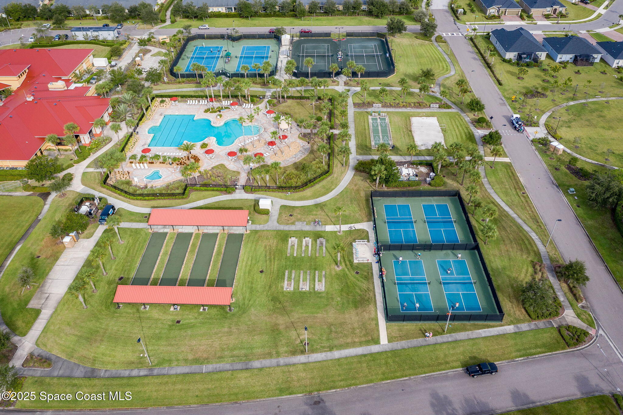 6858 Toland Drive, 305