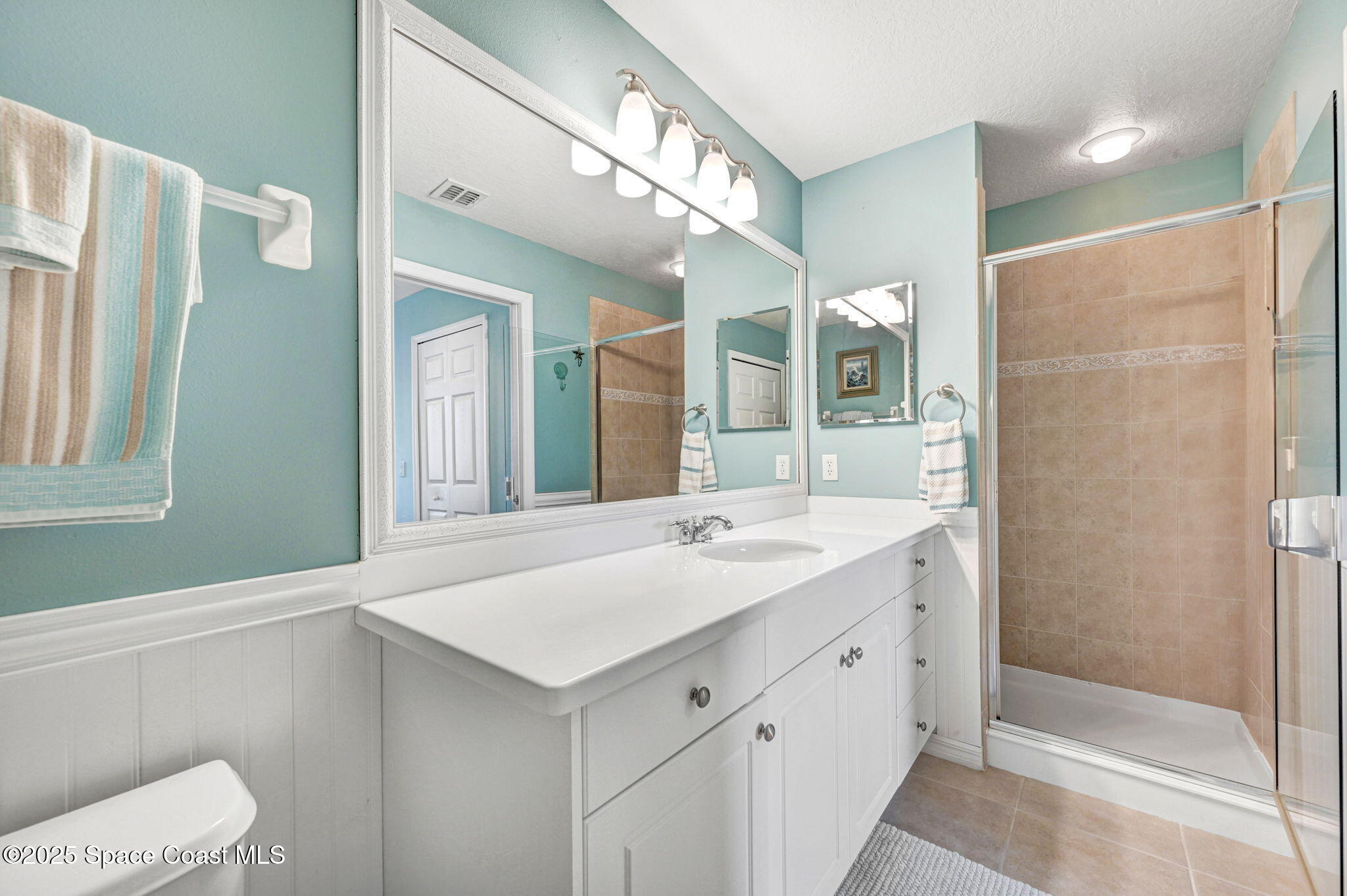 6858 Toland Drive, 305