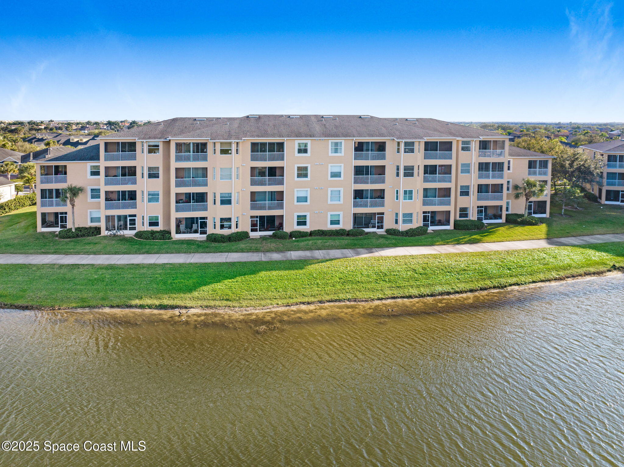 6858 Toland Drive, 305
