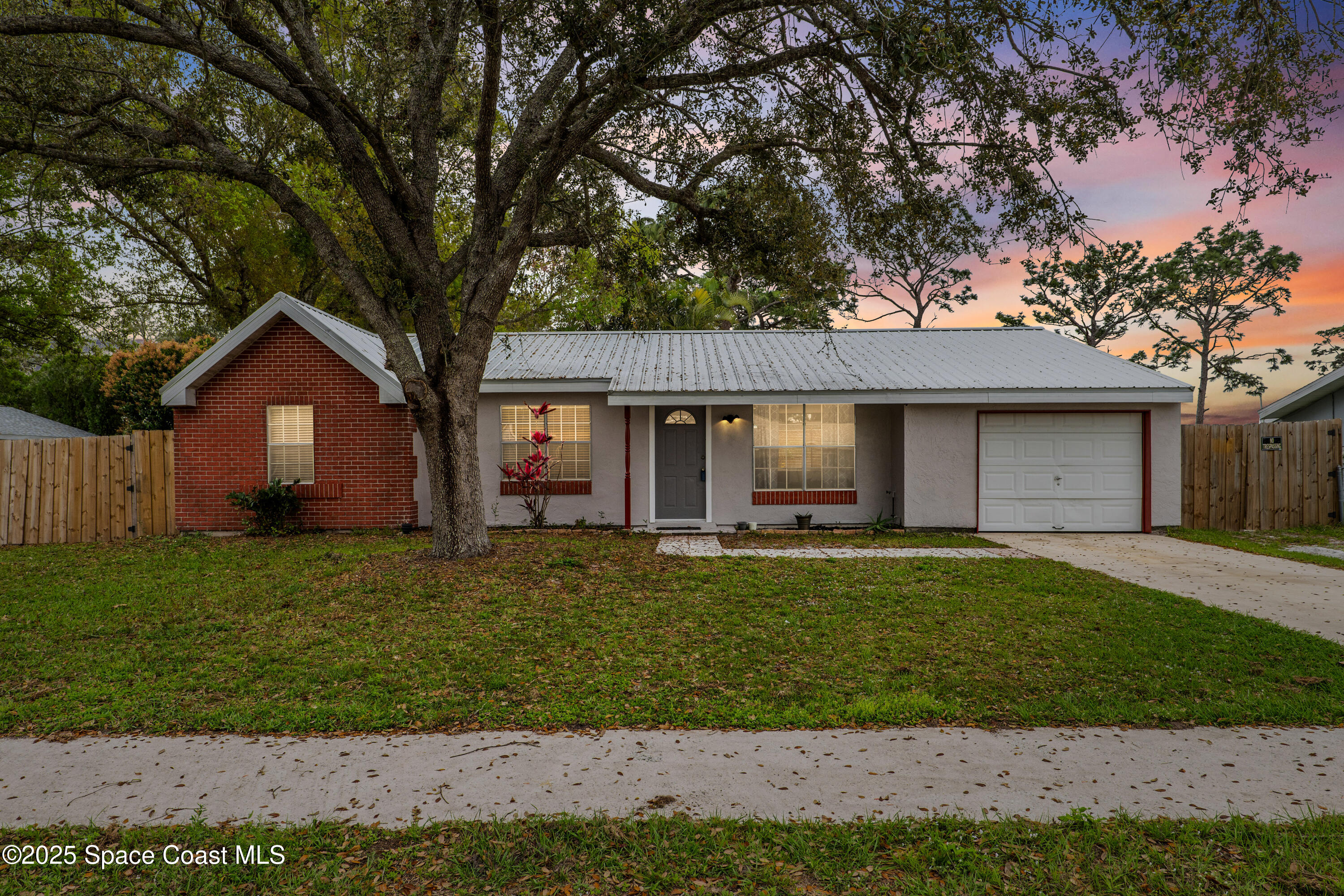 1125 Galty Circle NE