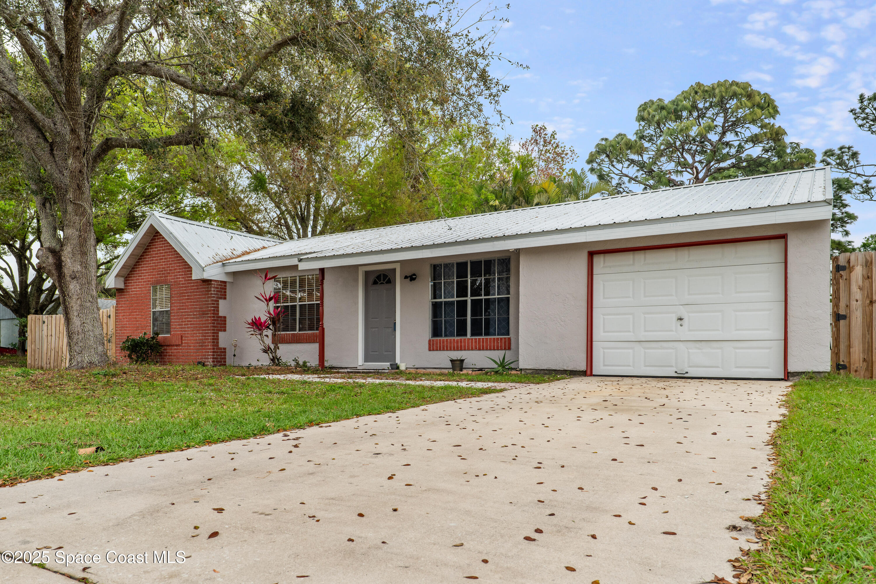 1125 Galty Circle NE