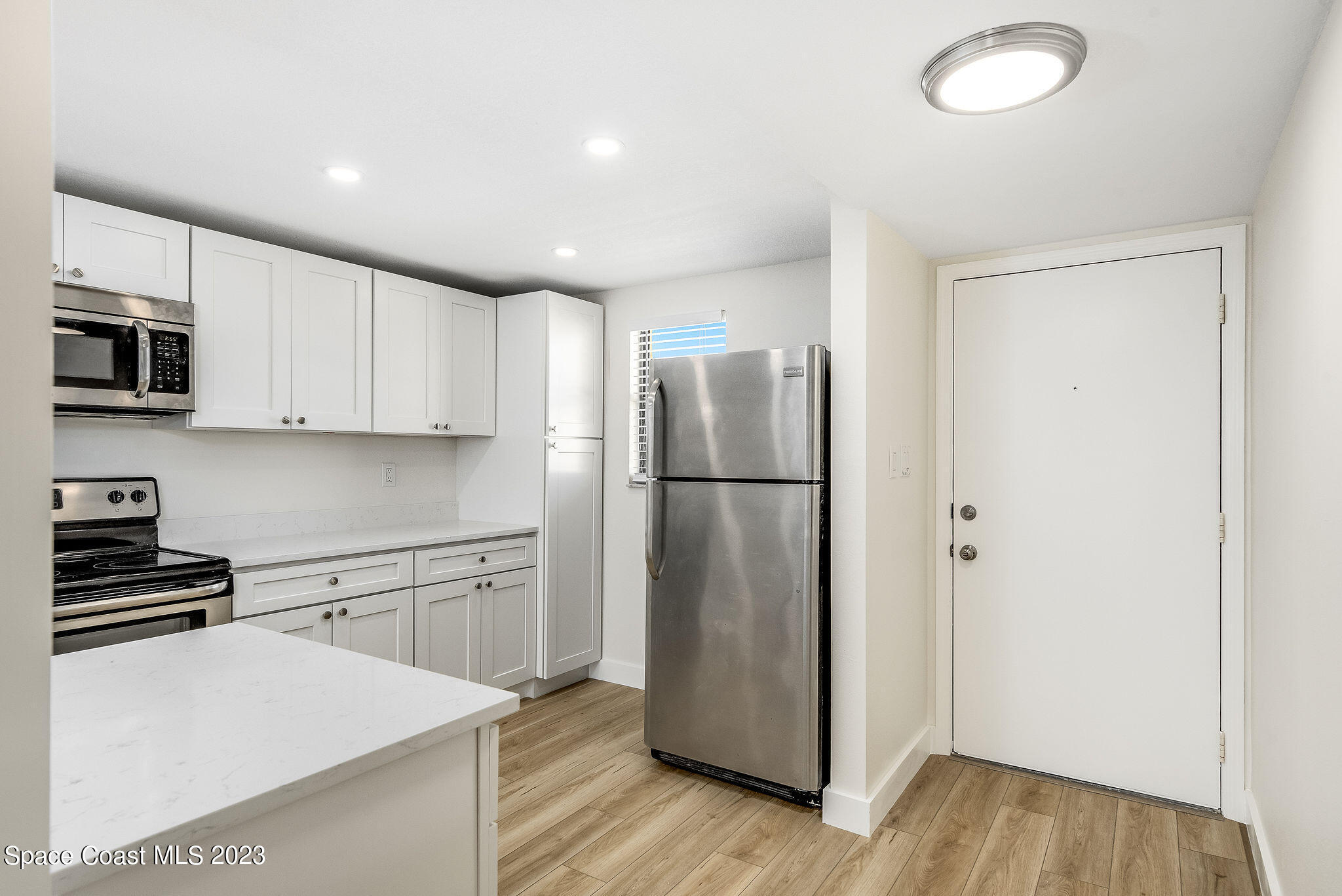 500 Palm Springs Boulevard, 807